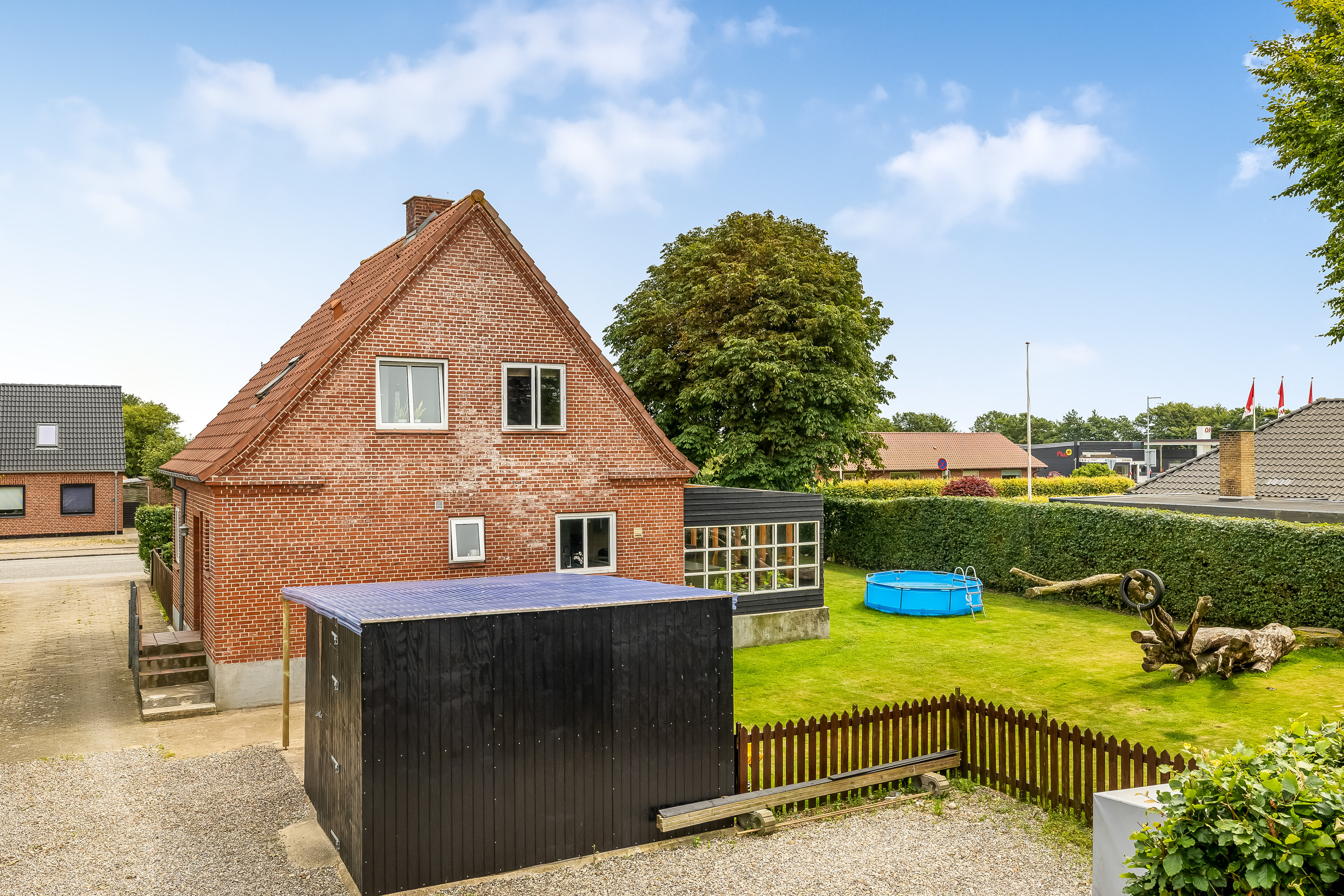 Fremhævet have billede i fuldskærmstilstand. Billede af Vardevej 102, Lyne, 6880 Tarm