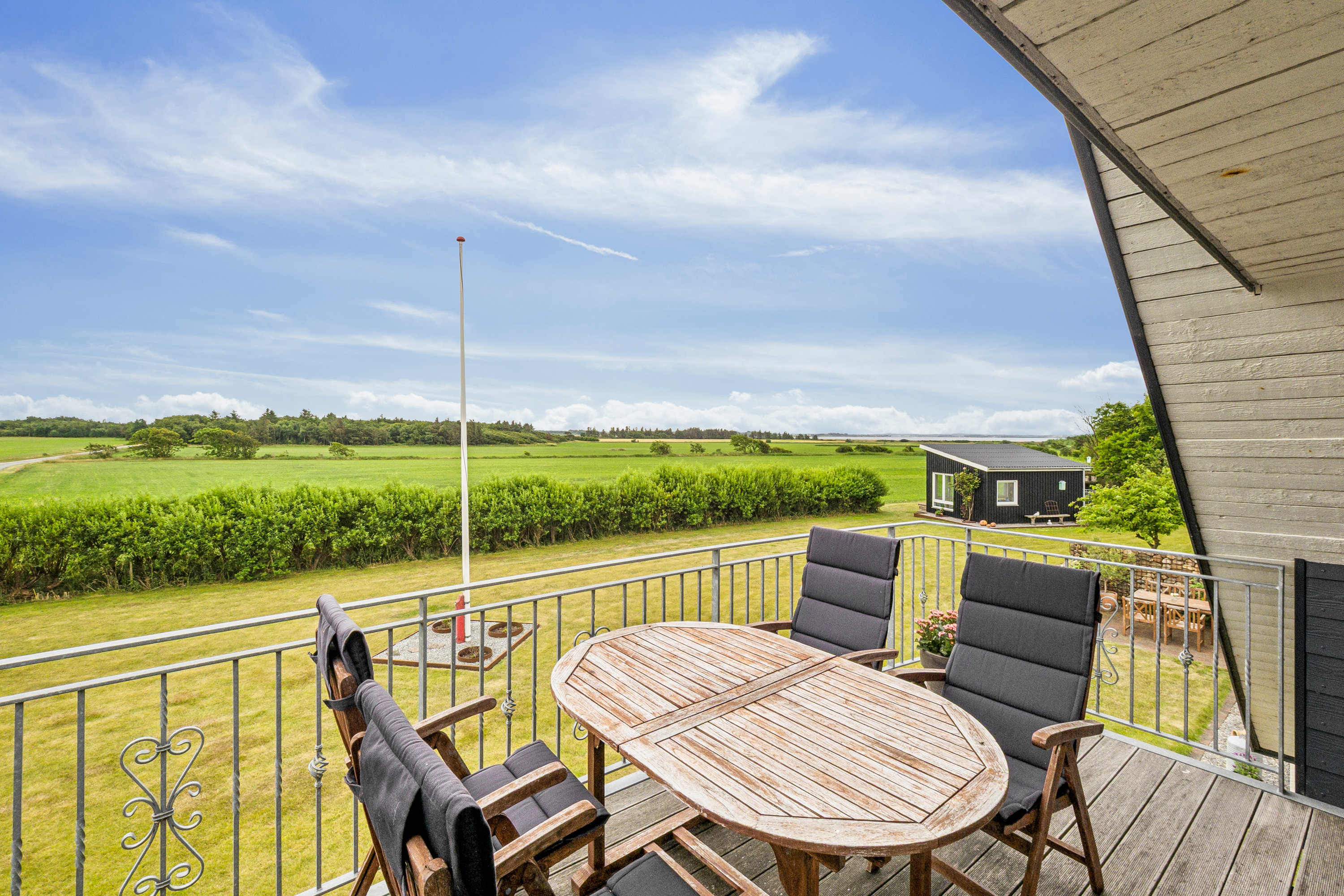 Miniaturebillede 2: altan. Billede af Ørndrupvej 111, Torp, 7960 Karby