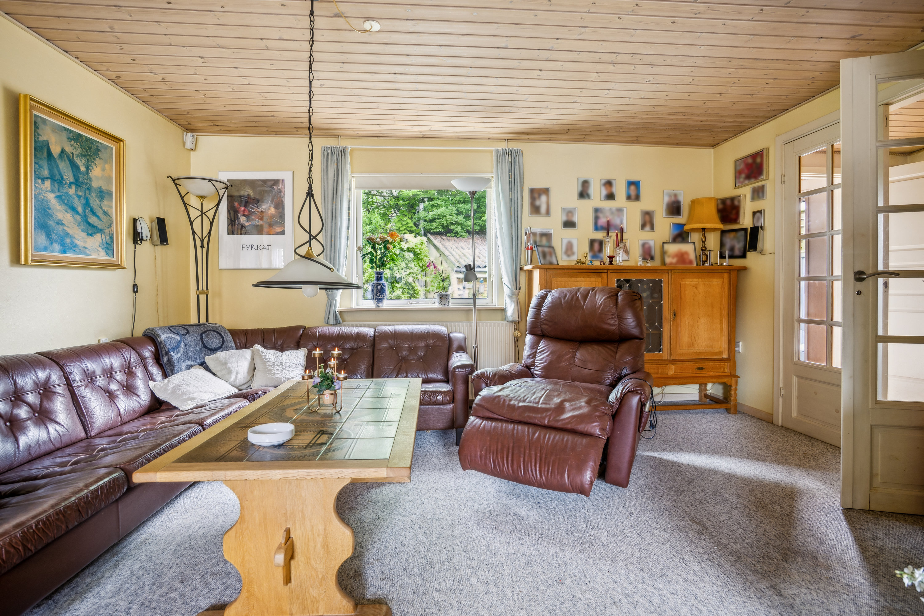 Fremhævet stue billede i fuldskærmstilstand. Billede af Grøndalsvej 2, Hobro By, 9500 Hobro