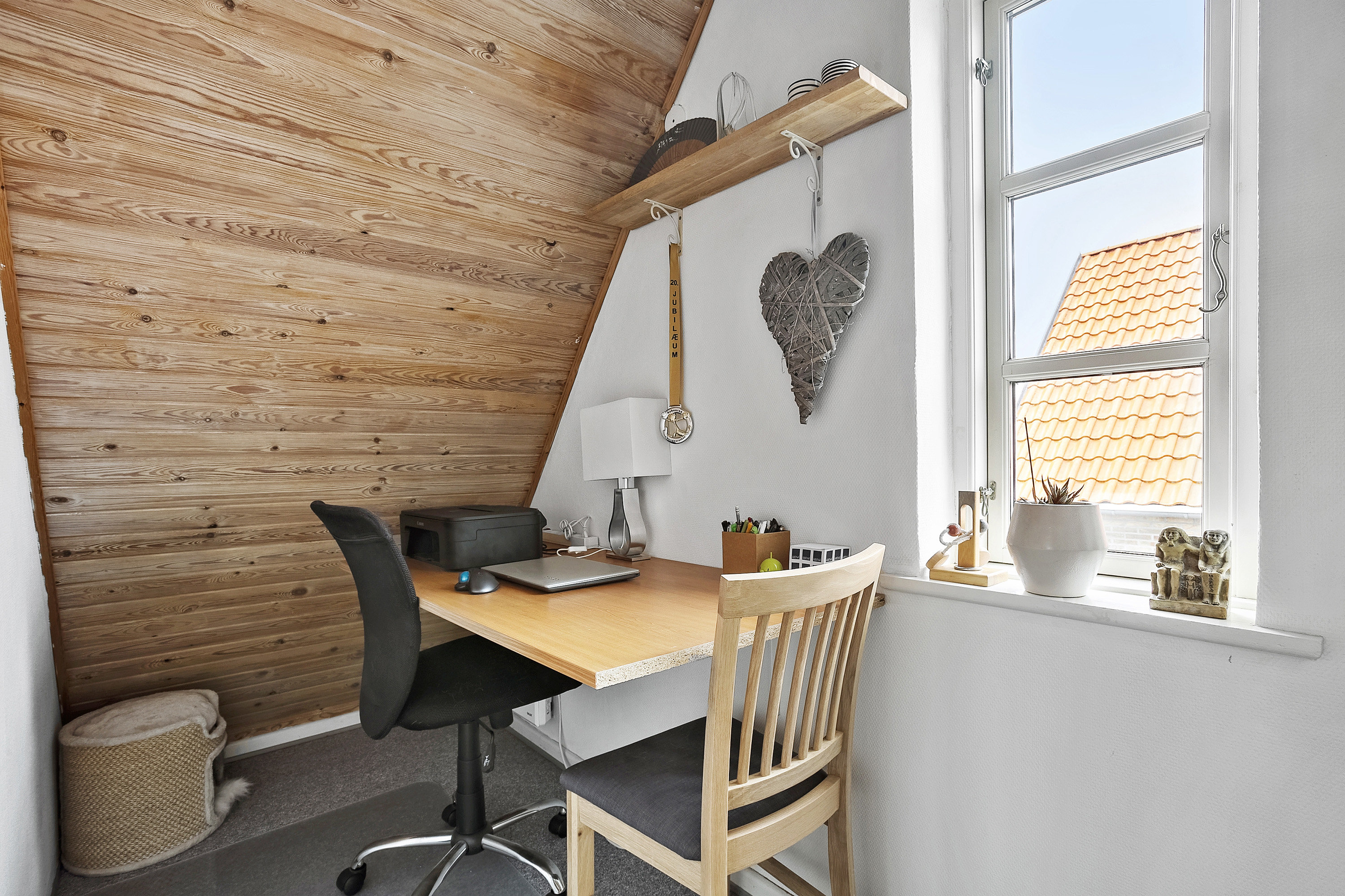 Fremhævet kontor billede i fuldskærmstilstand. Billede af P.A. Madvigs Vej 30, 6100 Haderslev