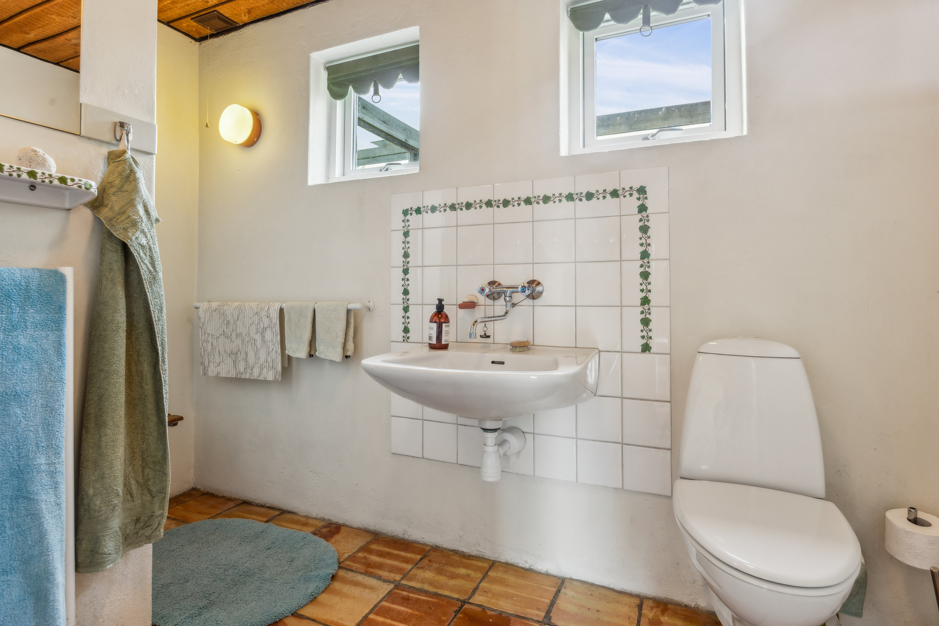 Fremhævet badeværelse billede i fuldskærmstilstand. Billede af Grindstedvej 43, Hammer Bakker, 9310 Vodskov