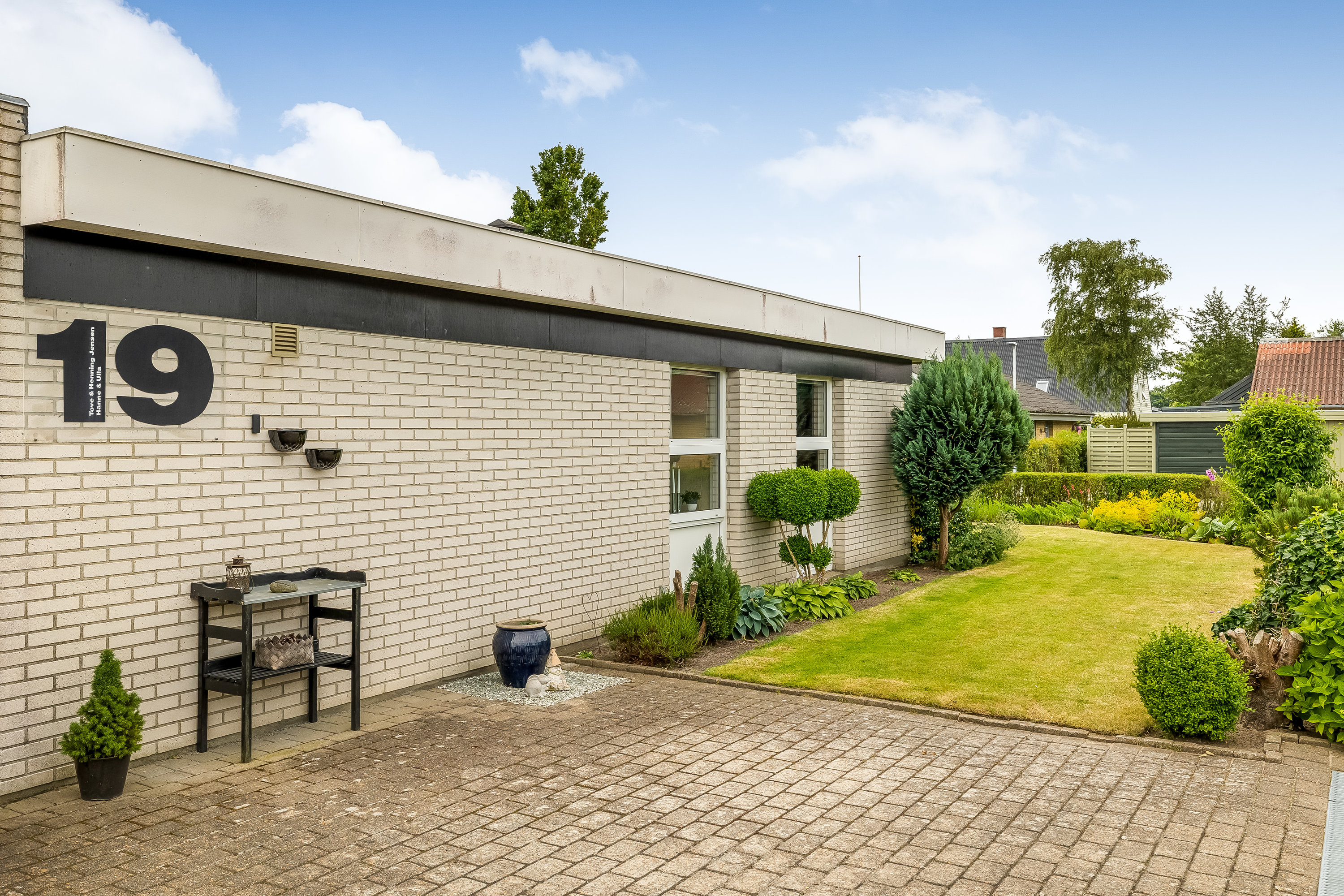 Fremhævet facade billede i fuldskærmstilstand. Billede af Pilevej 19, 6880 Tarm