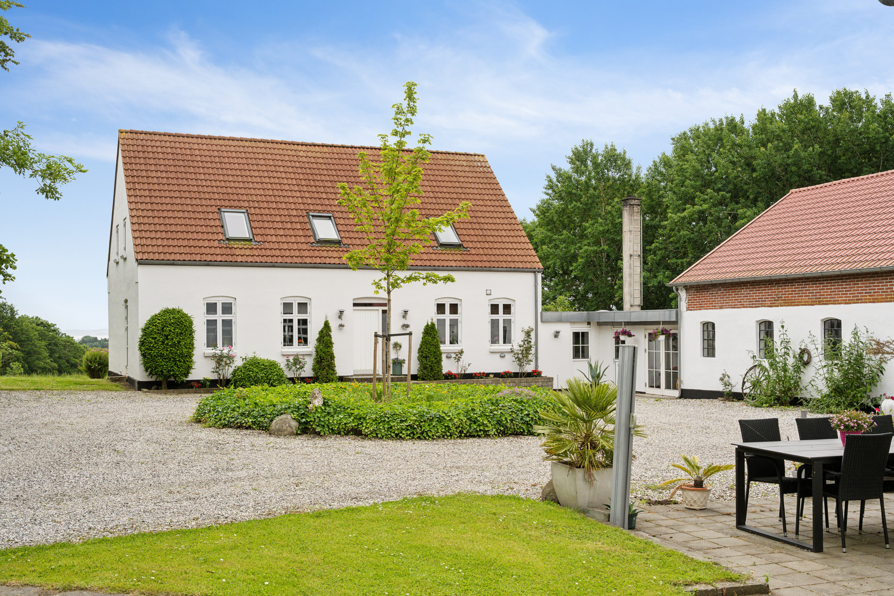 Fremhævet ejendom 1 billede i fuldskærmstilstand. Billede af Ebeltoftvej 126, Ommestrup, 8544 Mørke