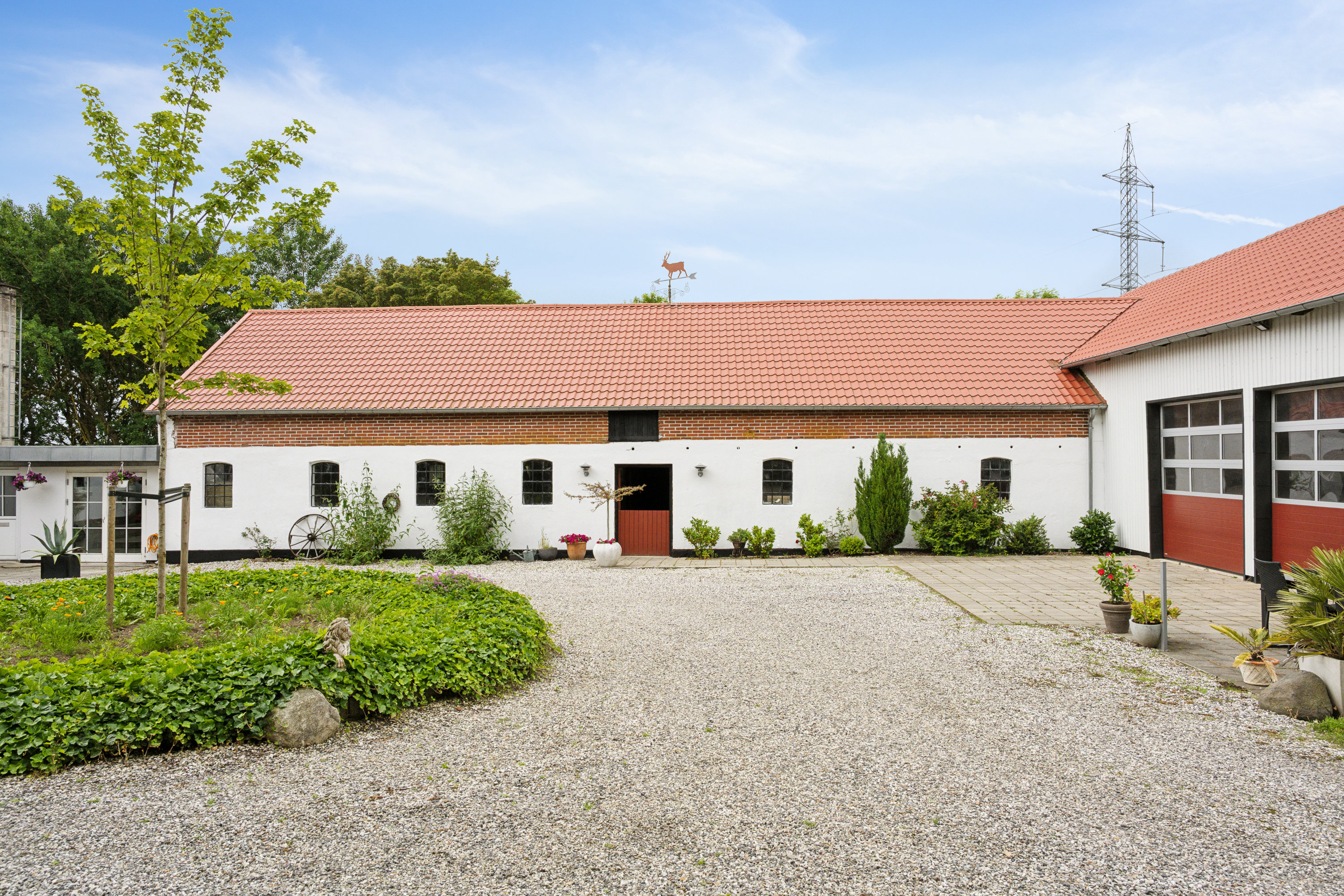 Fremhævet ejendom 1 billede i fuldskærmstilstand. Billede af Ebeltoftvej 126, Ommestrup, 8544 Mørke