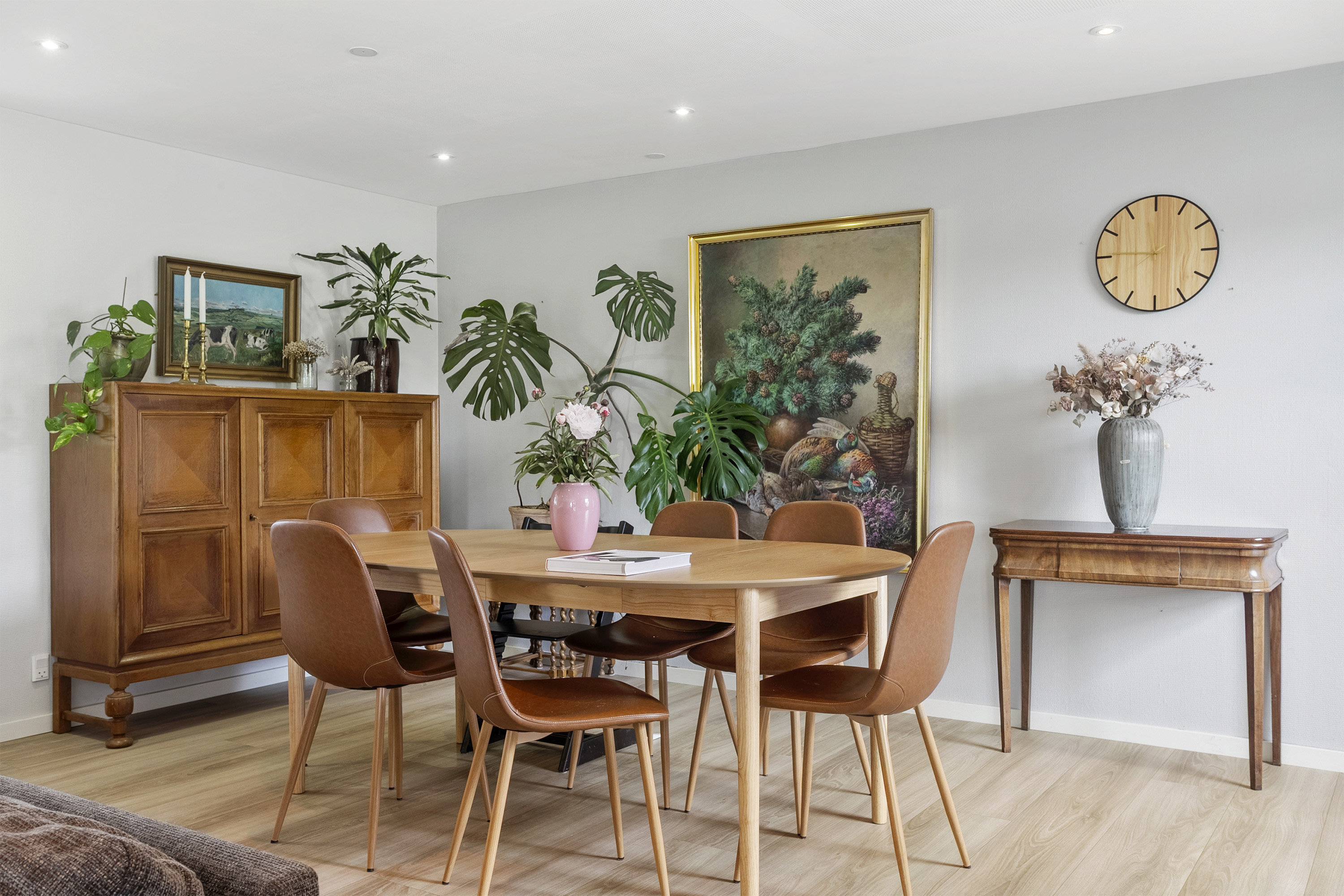 Fremhævet spisestue billede i fuldskærmstilstand. Billede af Firringvej 1, Tuesbøl, 6650 Brørup