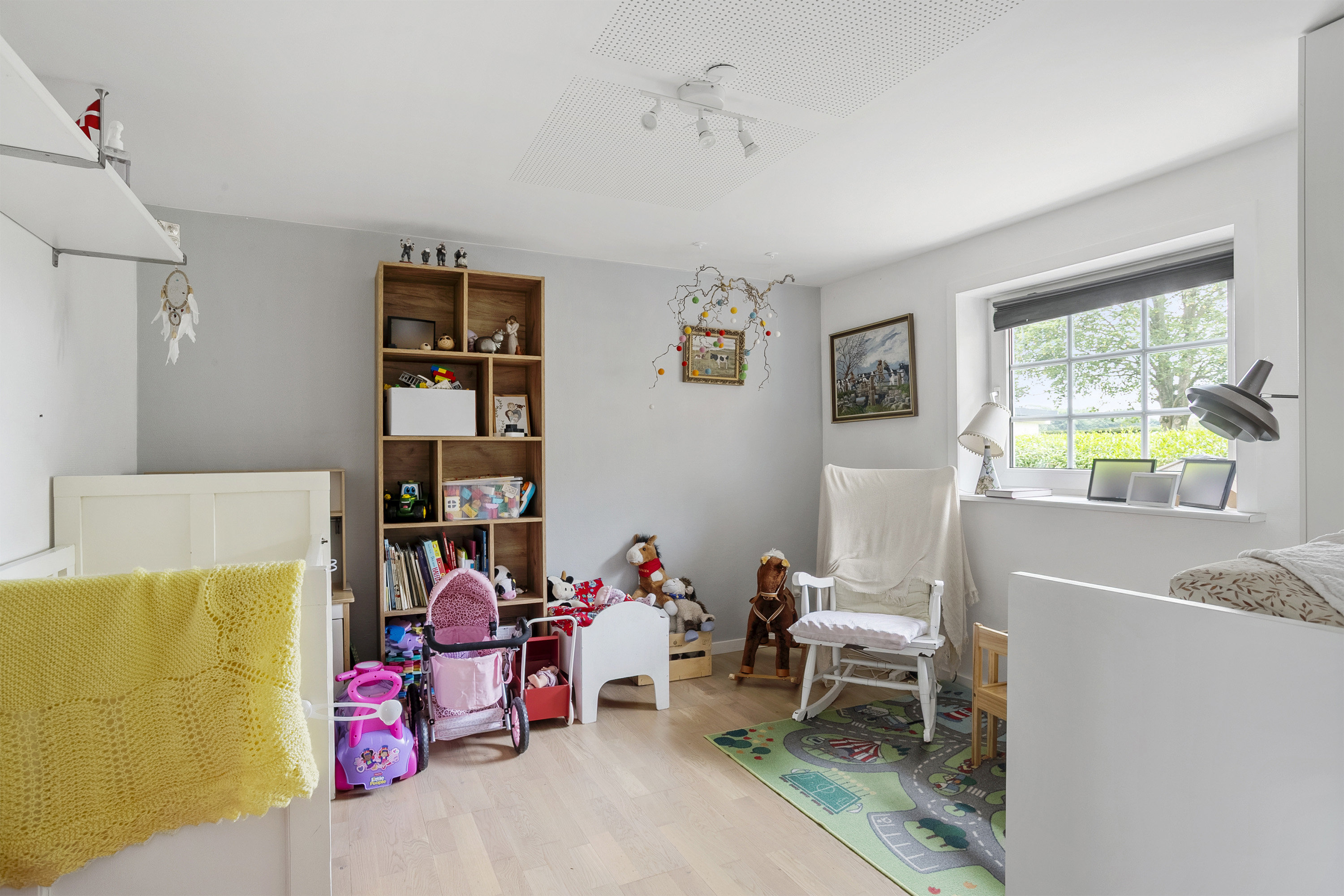 Fremhævet soveværelse billede i fuldskærmstilstand. Billede af Firringvej 1, Tuesbøl, 6650 Brørup