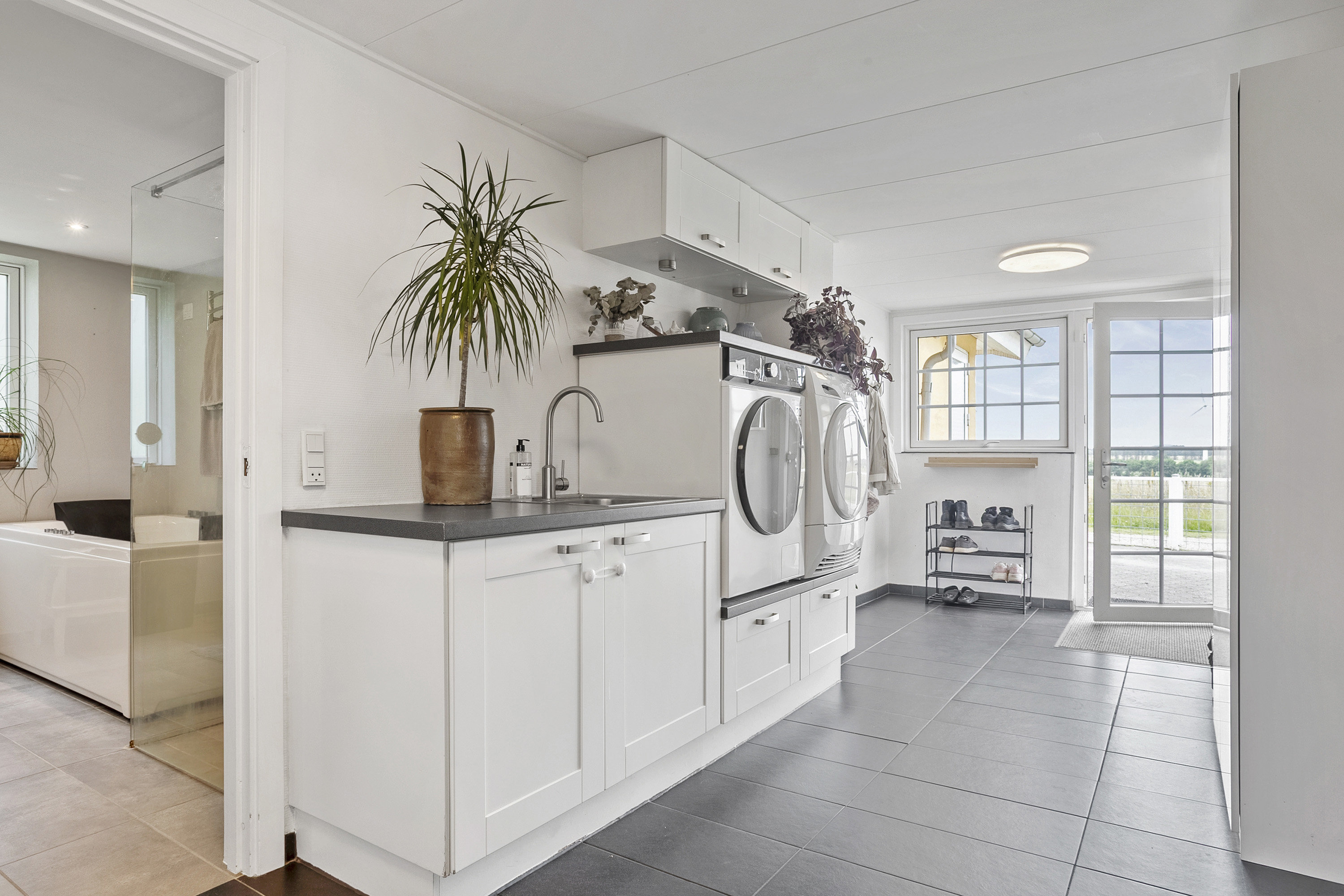 Fremhævet værelse billede i fuldskærmstilstand. Billede af Firringvej 1, Tuesbøl, 6650 Brørup