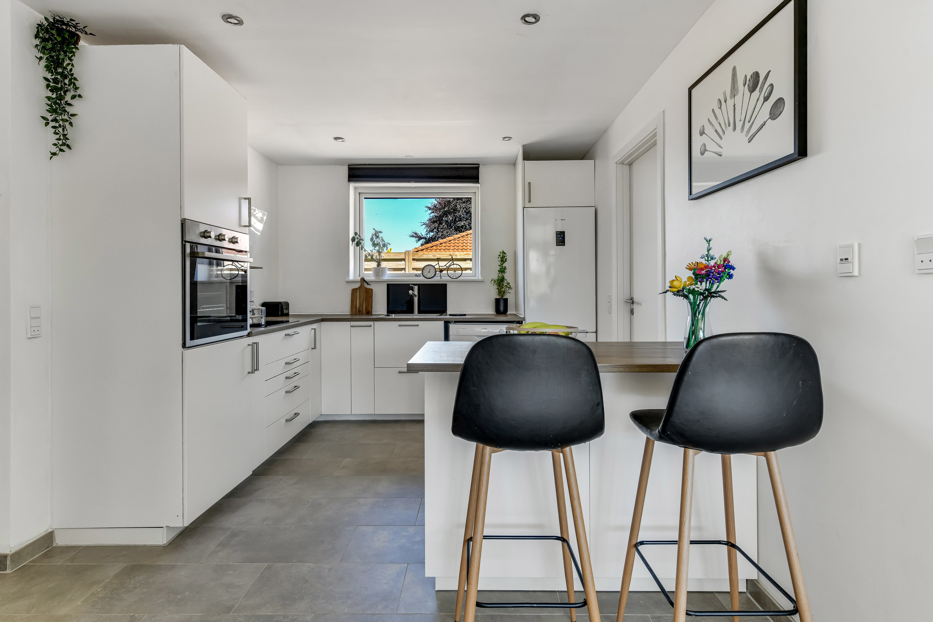 Fremhævet køkken billede i fuldskærmstilstand. Billede af Fyrrevænget 314, 7190 Billund