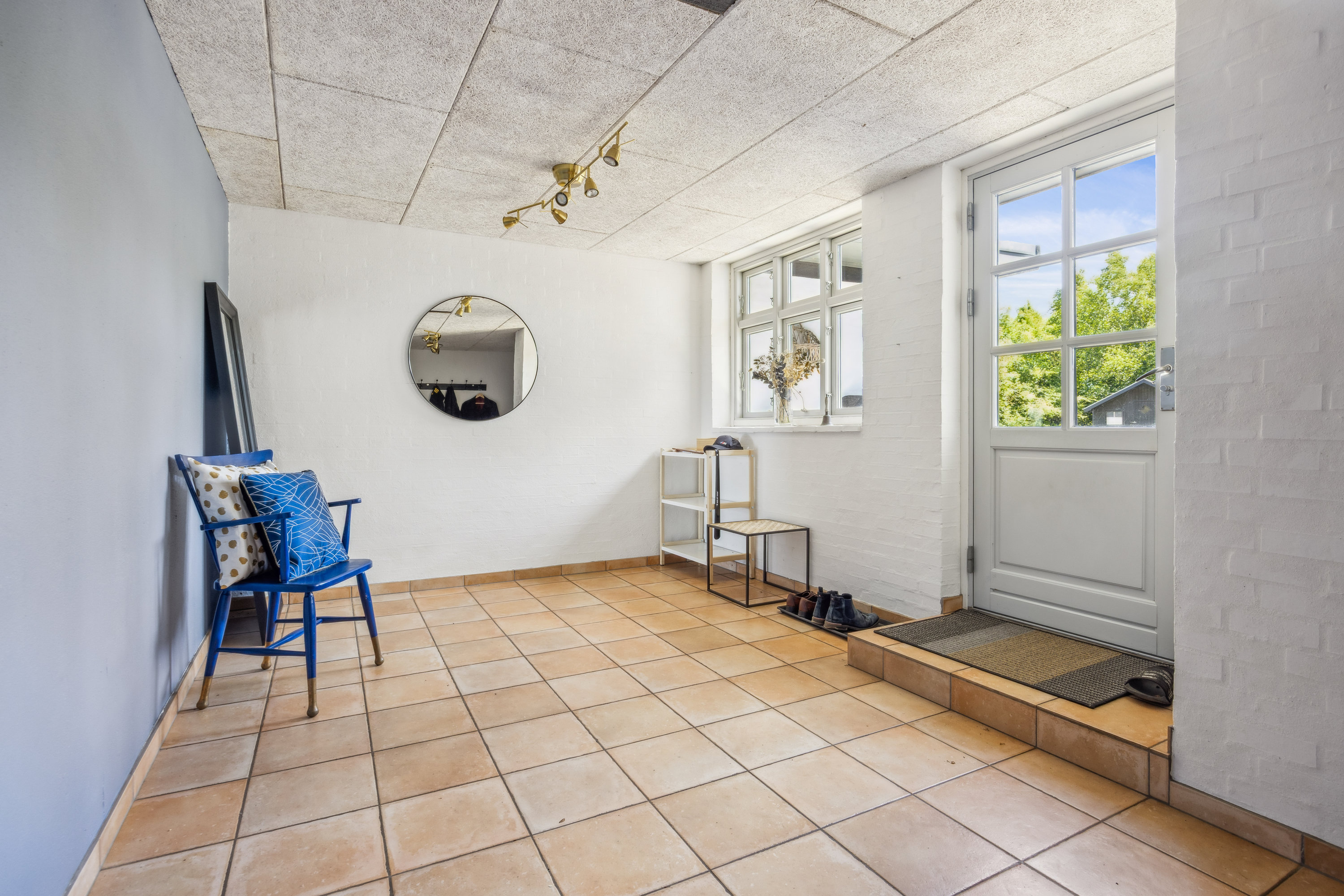 Fremhævet entré billede i fuldskærmstilstand. Billede af Vråvej 1A, 9510 Arden