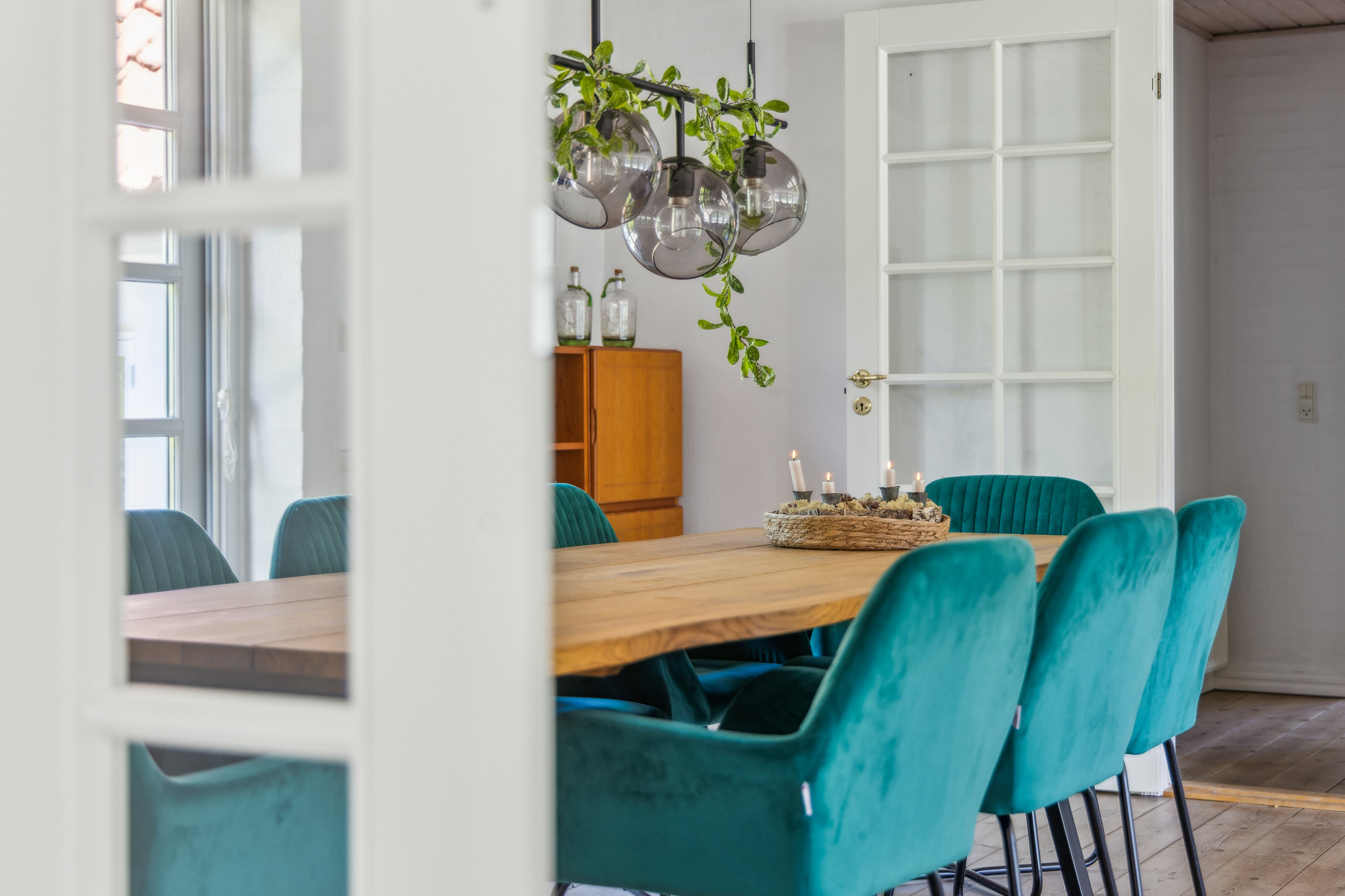 Fremhævet stue billede i fuldskærmstilstand. Billede af Vråvej 1A, 9510 Arden