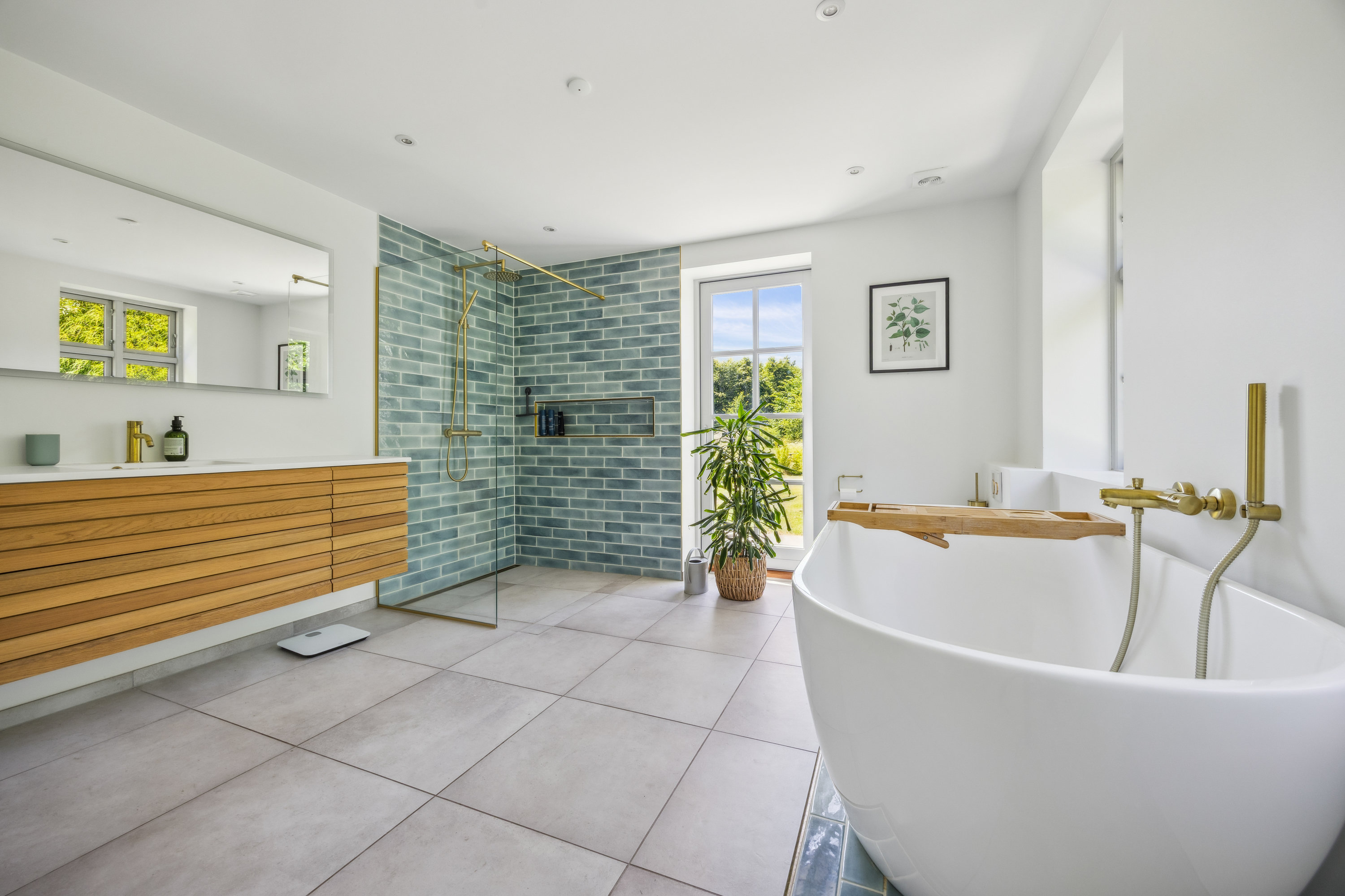 Fremhævet badeværelse billede i fuldskærmstilstand. Billede af Vråvej 1A, 9510 Arden