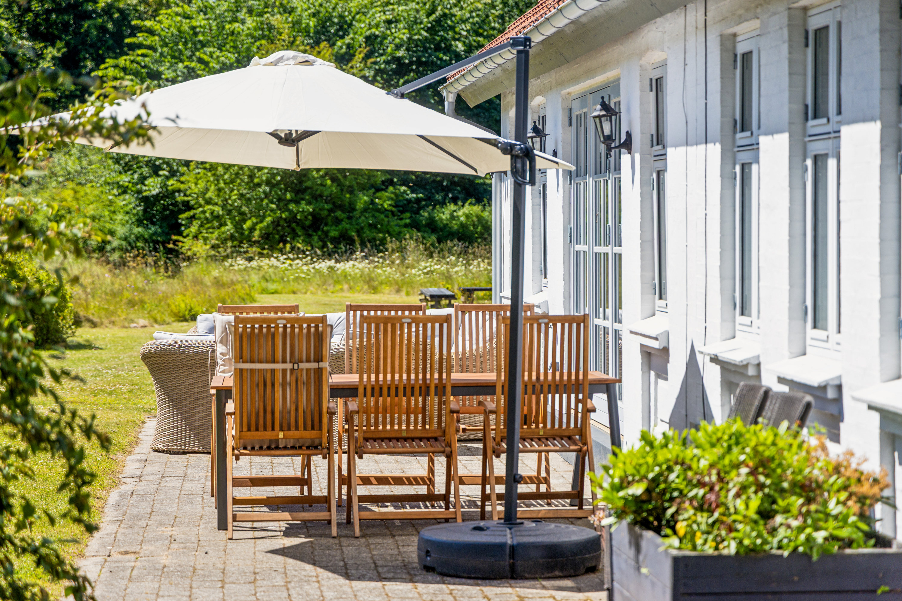 Fremhævet terrasse billede i fuldskærmstilstand. Billede af Vråvej 1A, 9510 Arden