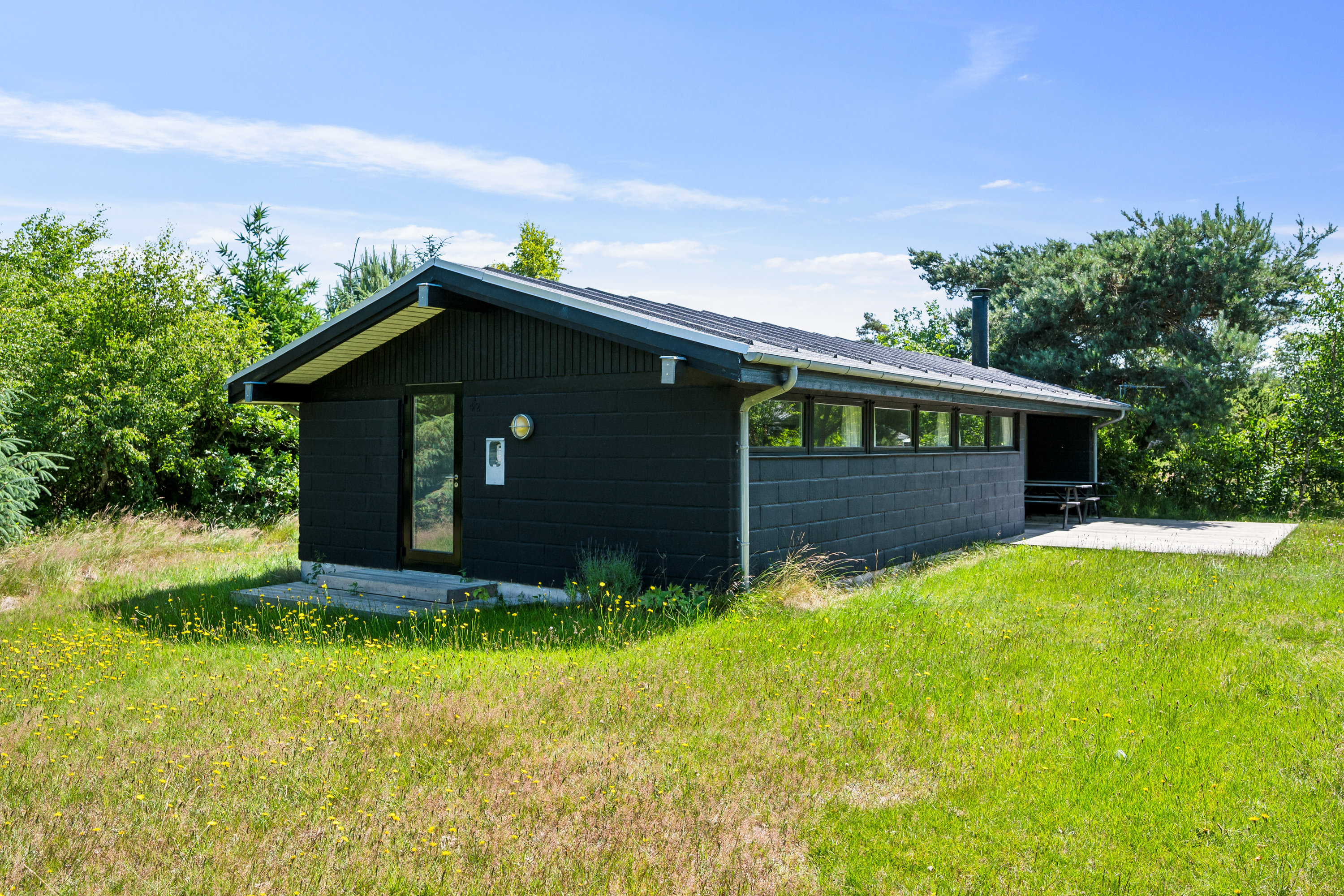 Miniaturebillede 1: ejendom 1. Billede af Øreflippen 42, Øer Strand, 8400 Ebeltoft