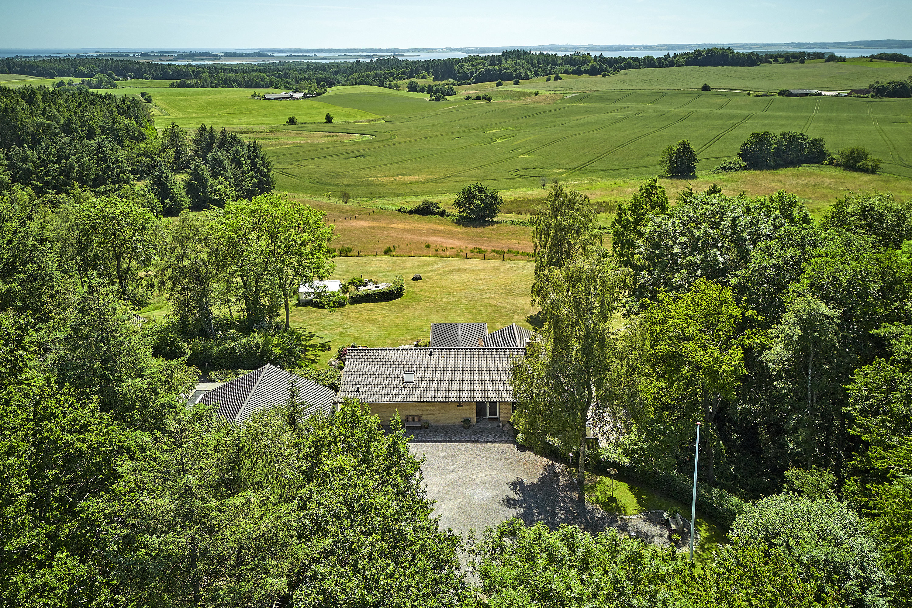 Miniaturebillede 2: . Billede af Torupvej 49, Torup, 8350 Hundslund