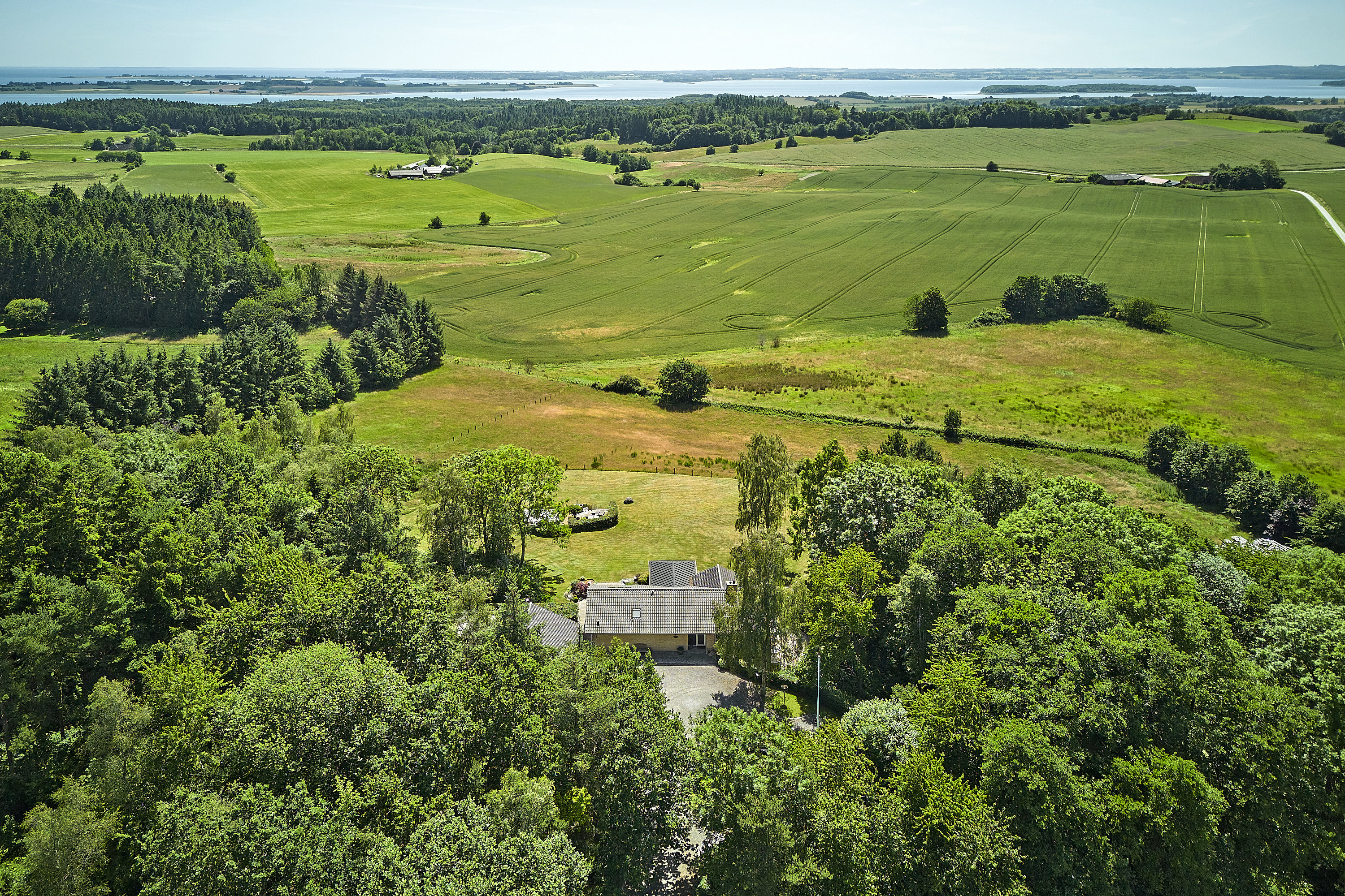 Fremhævet  billede i fuldskærmstilstand. Billede af Torupvej 49, Torup, 8350 Hundslund