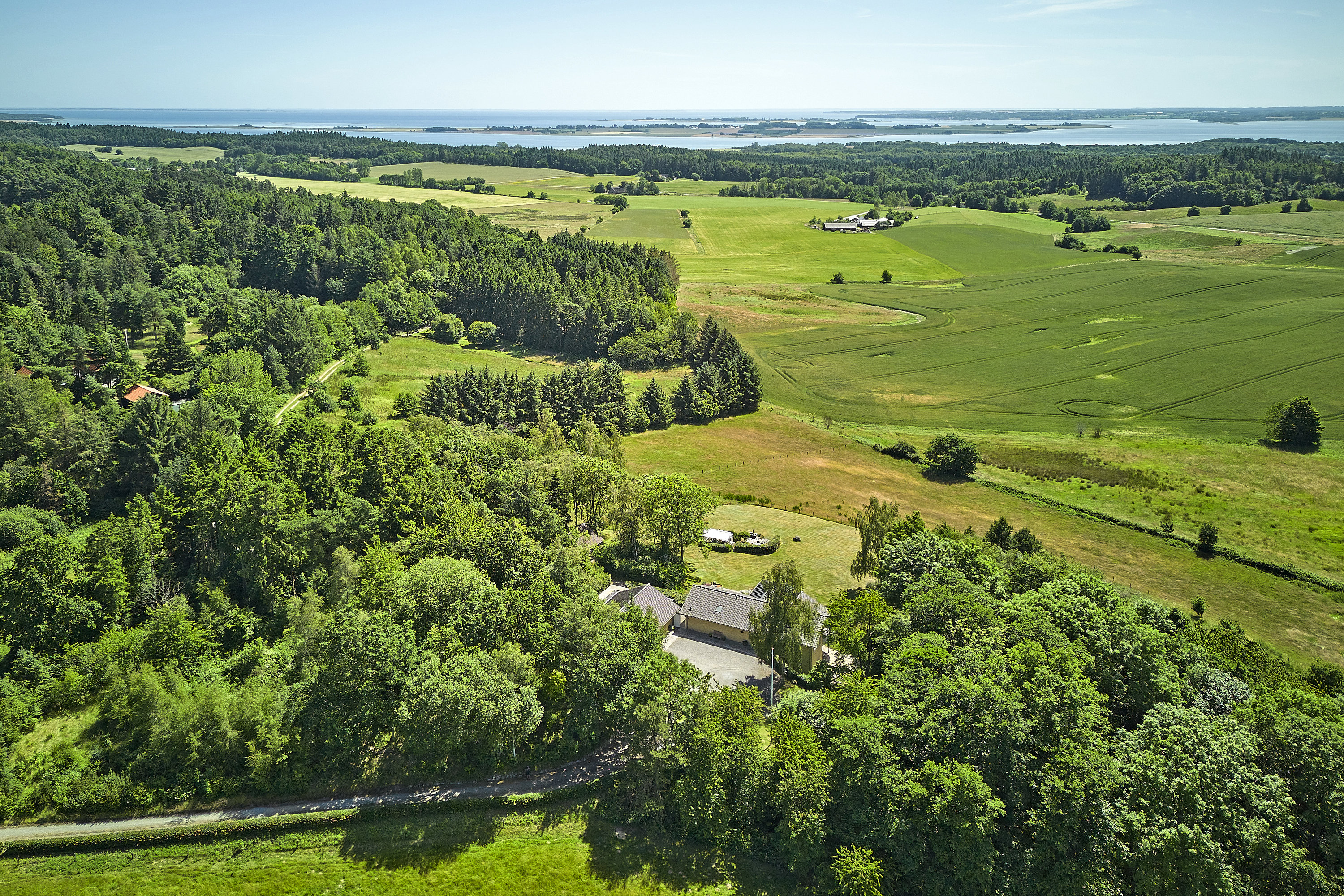 Miniaturebillede 1: . Billede af Torupvej 49, Torup, 8350 Hundslund