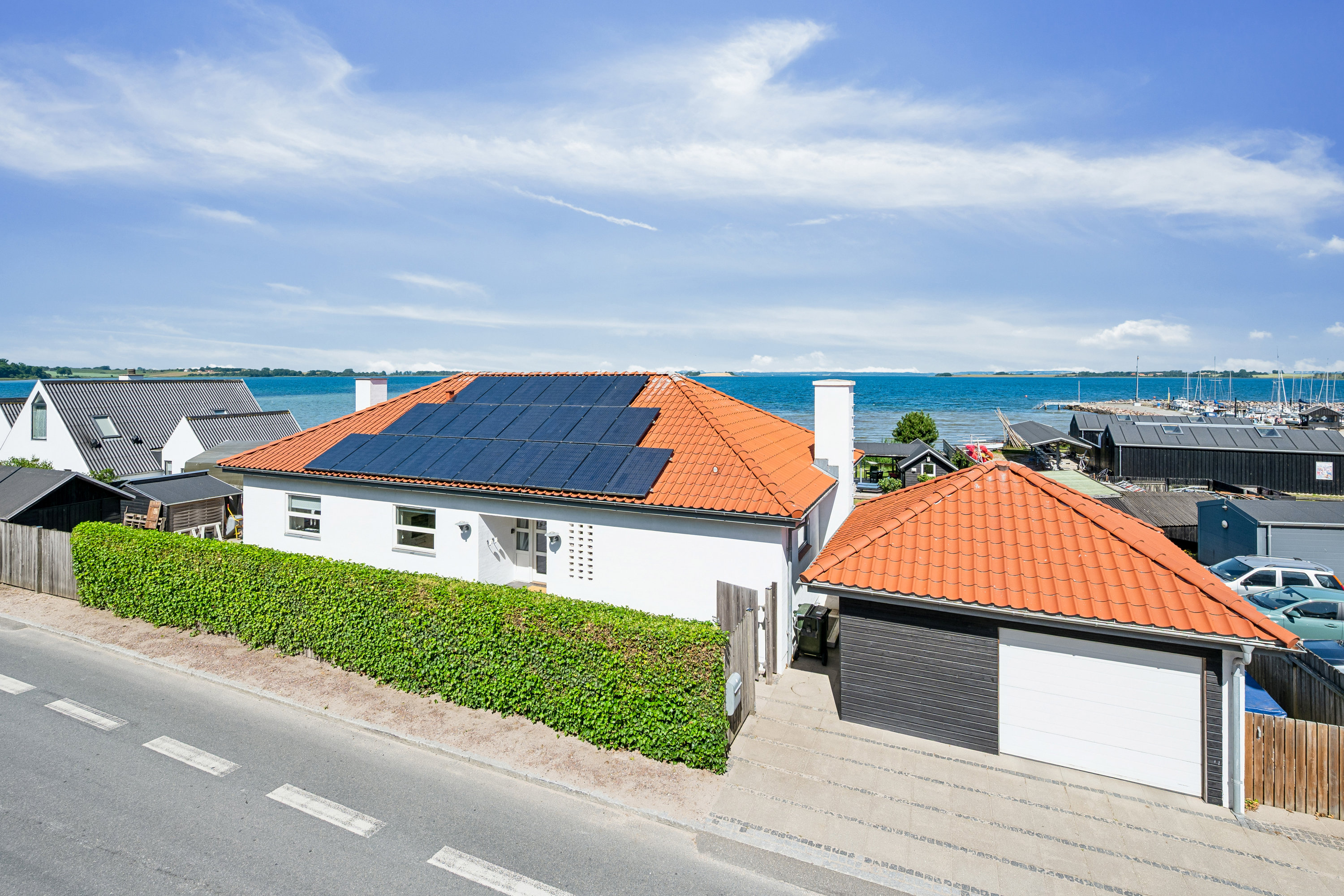 Fremhævet ejendom 1 billede i fuldskærmstilstand. Billede af Holmbjergvej 54, Knebelbro, 8420 Knebel