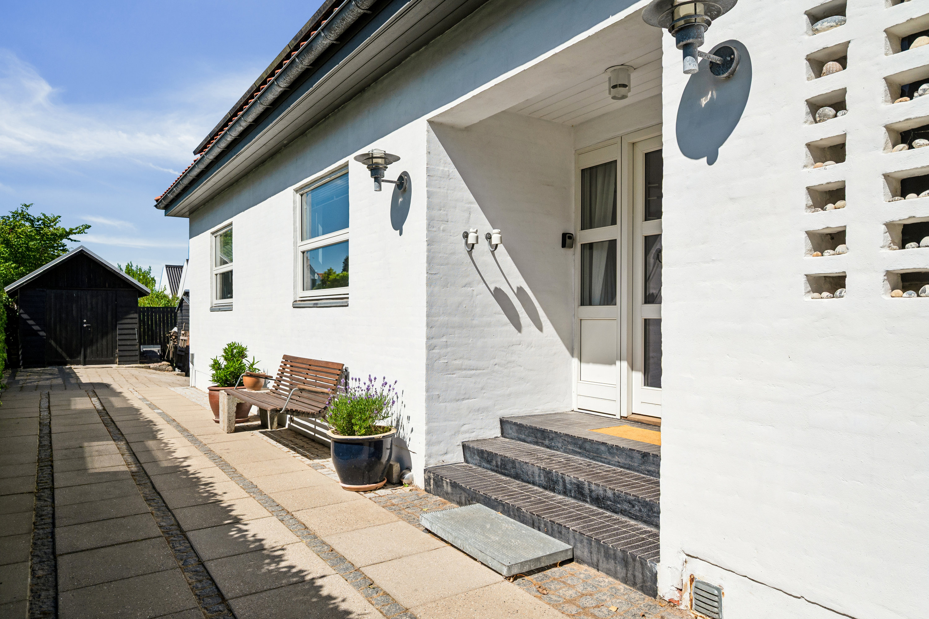 Fremhævet ejendom 1 billede i fuldskærmstilstand. Billede af Holmbjergvej 54, Knebelbro, 8420 Knebel