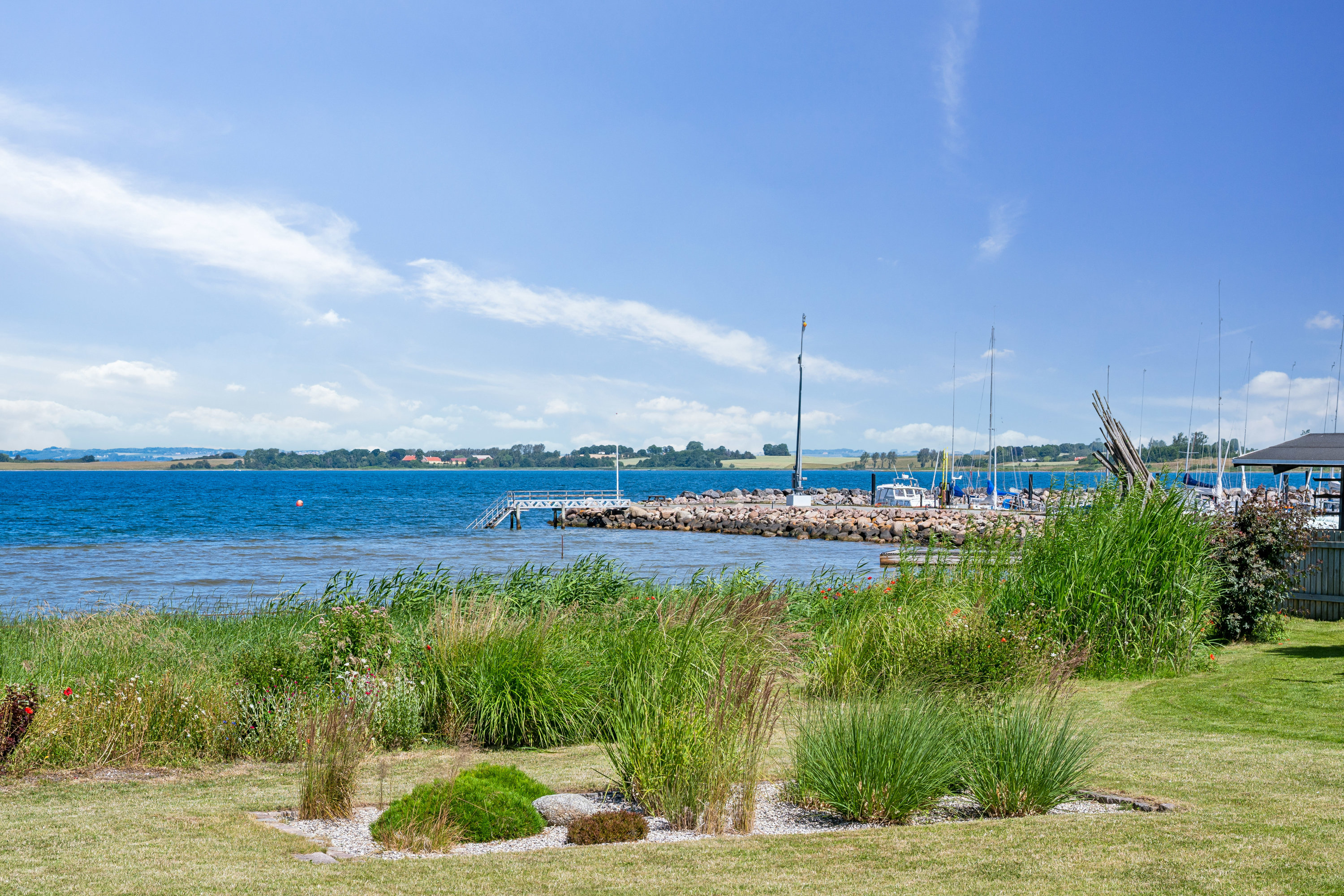 Fremhævet udsigt billede i fuldskærmstilstand. Billede af Holmbjergvej 54, Knebelbro, 8420 Knebel