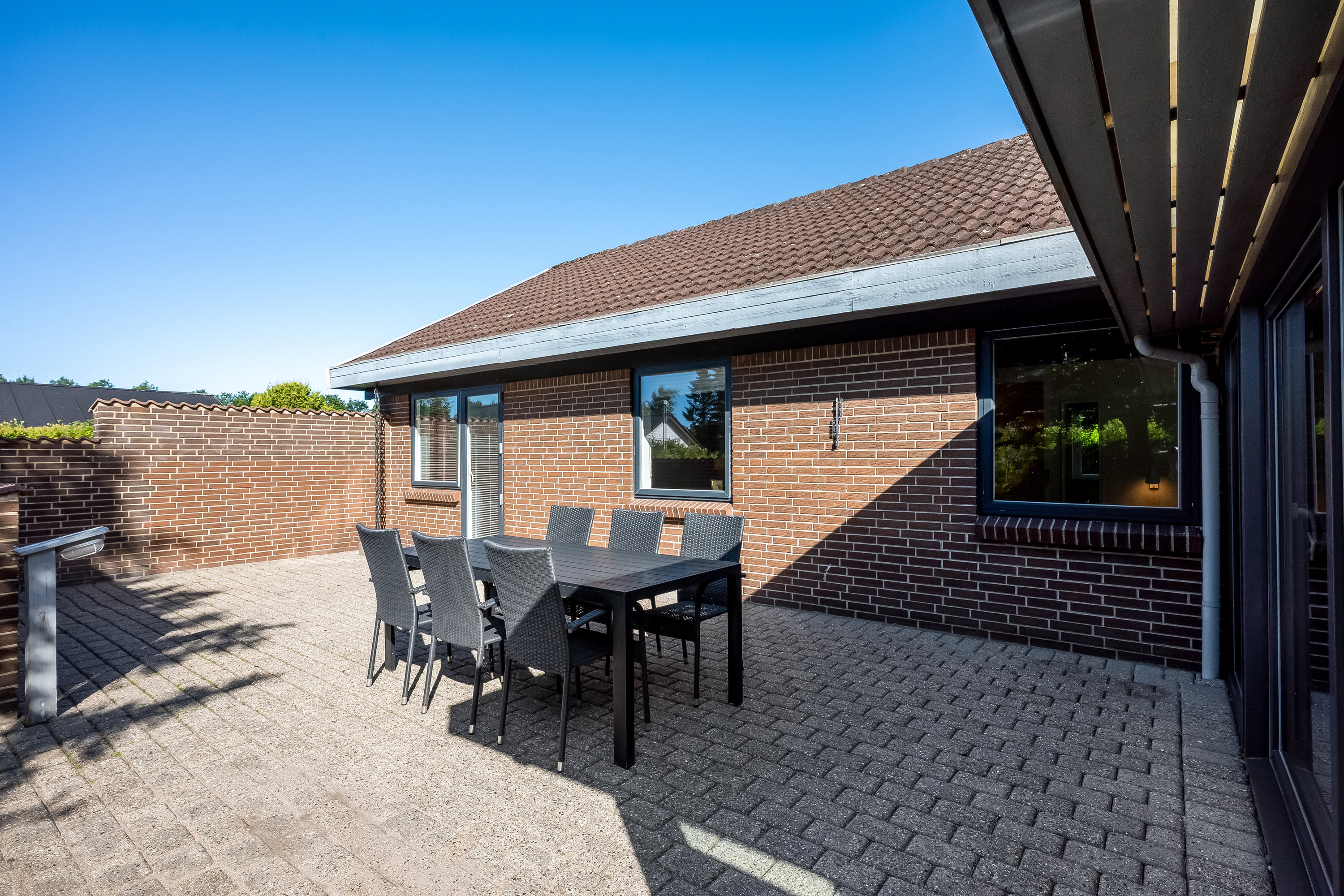 Fremhævet terrasse billede i fuldskærmstilstand. Billede af Riisagersvej 4, 7500 Holstebro