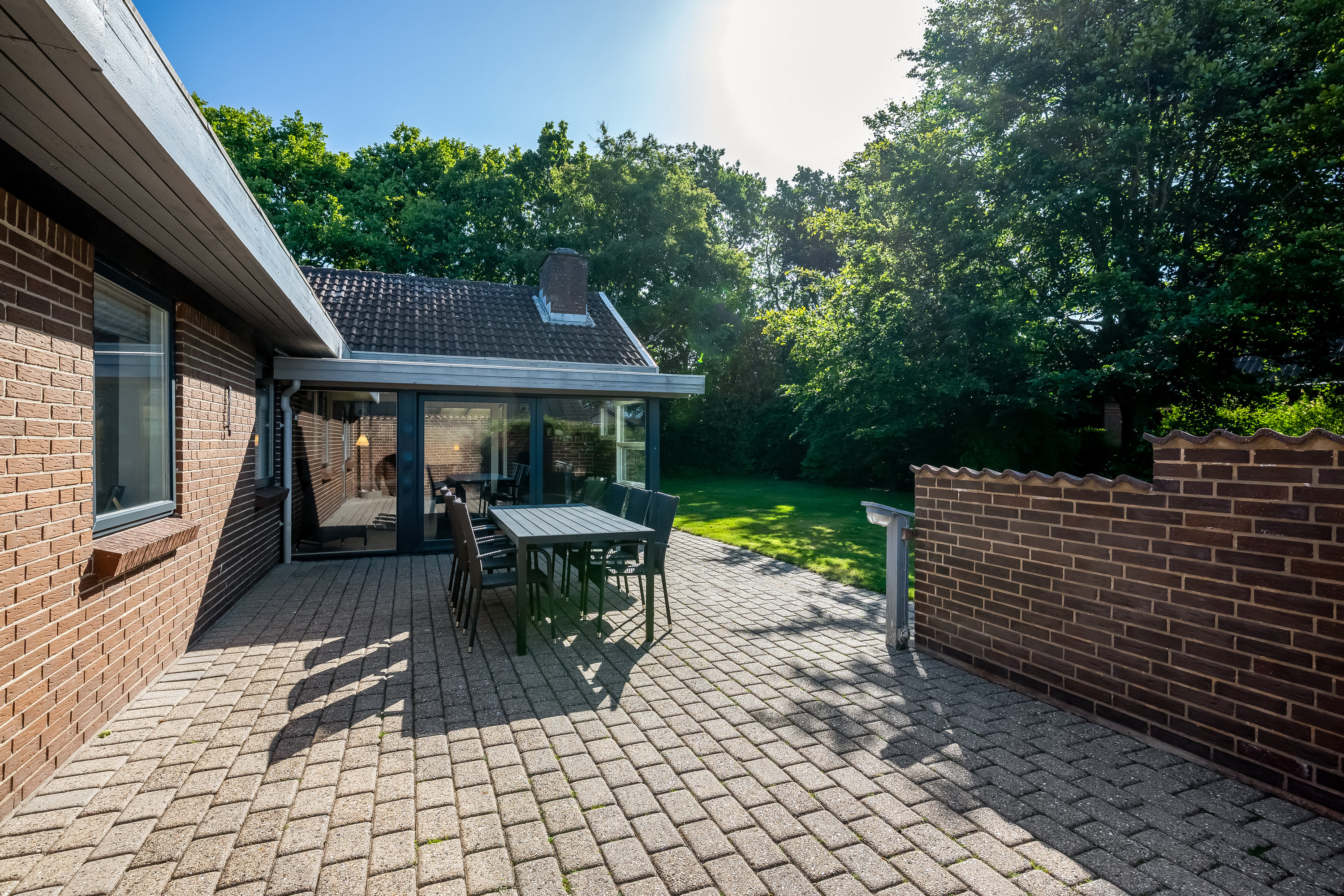 Fremhævet terrasse billede i fuldskærmstilstand. Billede af Riisagersvej 4, 7500 Holstebro