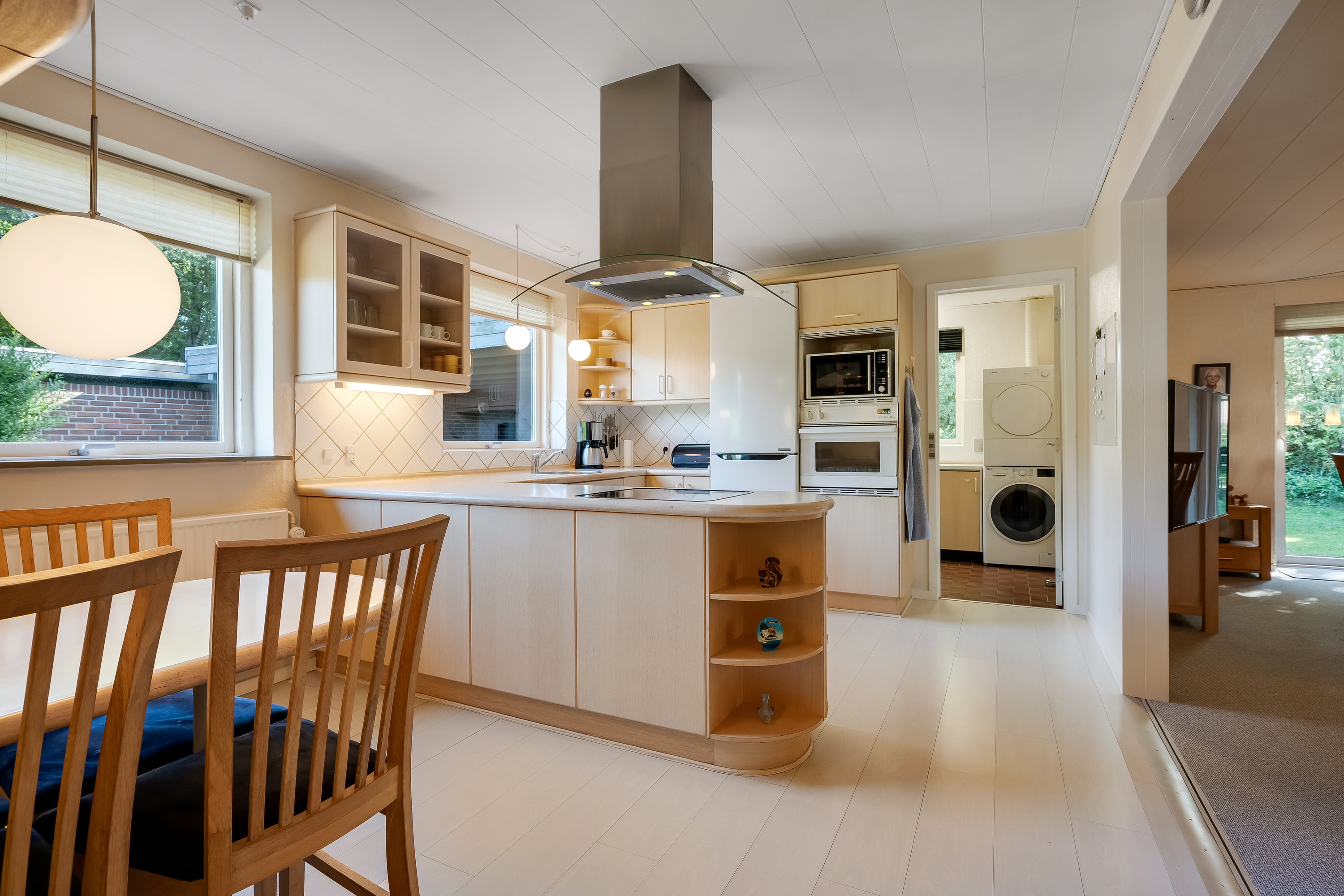 Fremhævet køkken billede i fuldskærmstilstand. Billede af Riisagersvej 4, 7500 Holstebro