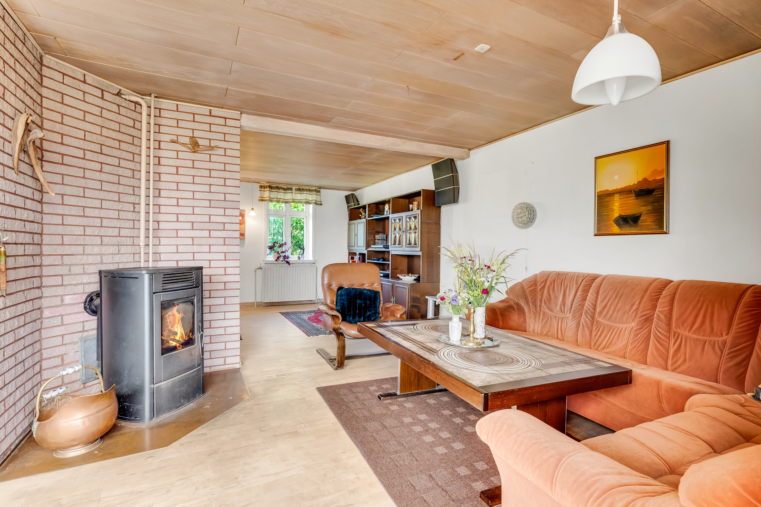 Fremhævet stue billede i fuldskærmstilstand. Billede af Brunsgårdvej 2, Nørlem, 7620 Lemvig