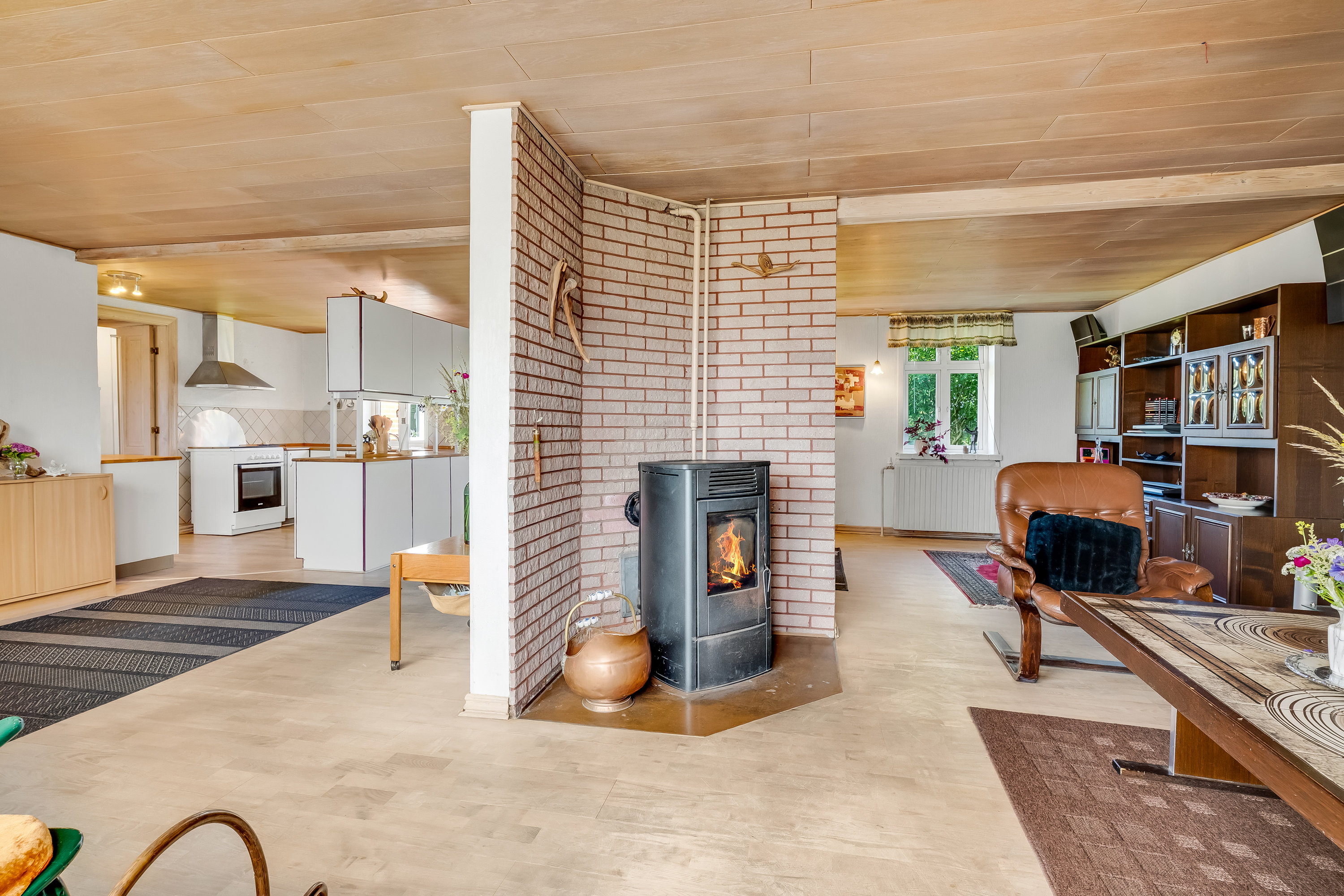 Fremhævet stue billede i fuldskærmstilstand. Billede af Brunsgårdvej 2, Nørlem, 7620 Lemvig