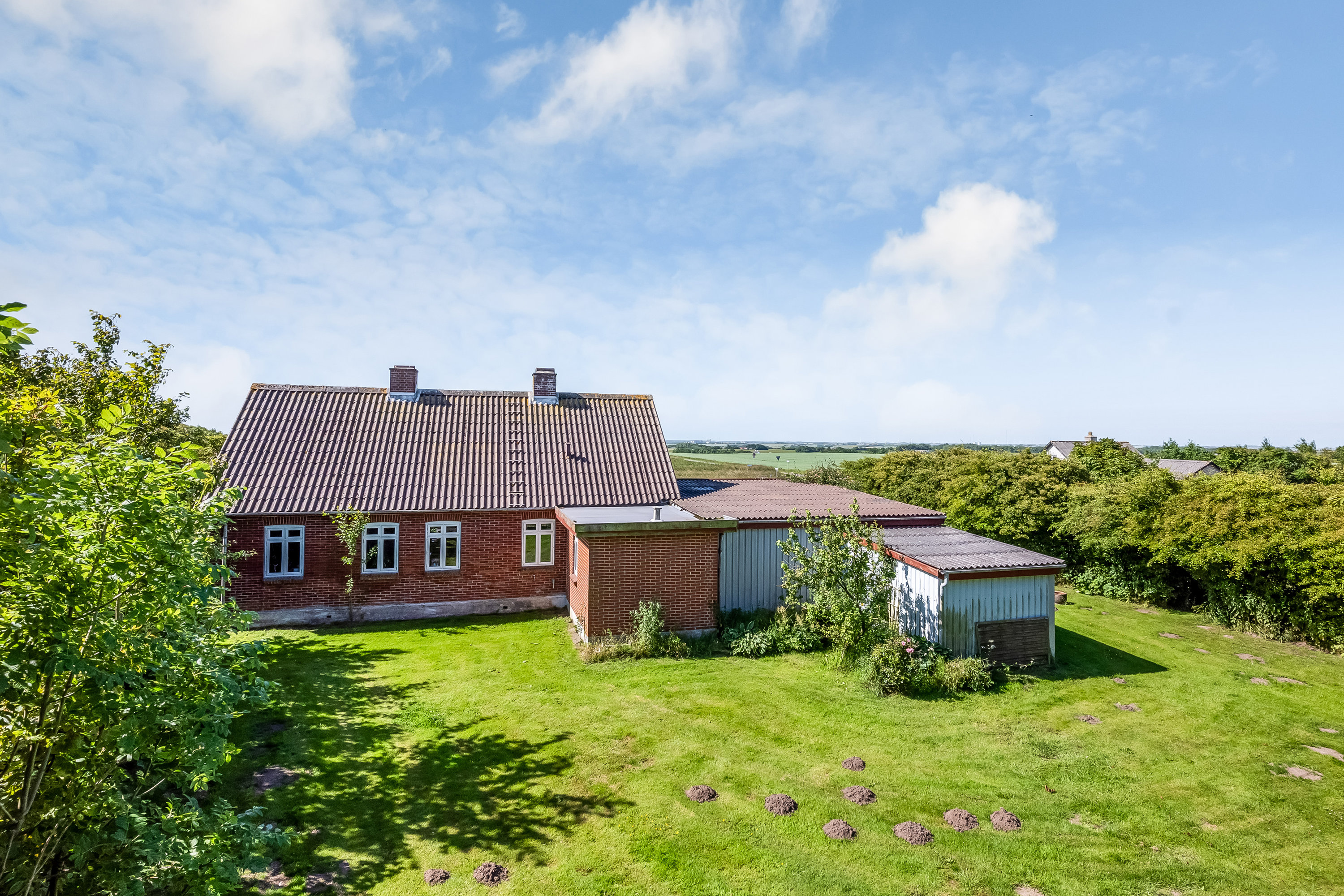 Fremhævet ejendommen billede i fuldskærmstilstand. Billede af Brunsgårdvej 2, Nørlem, 7620 Lemvig