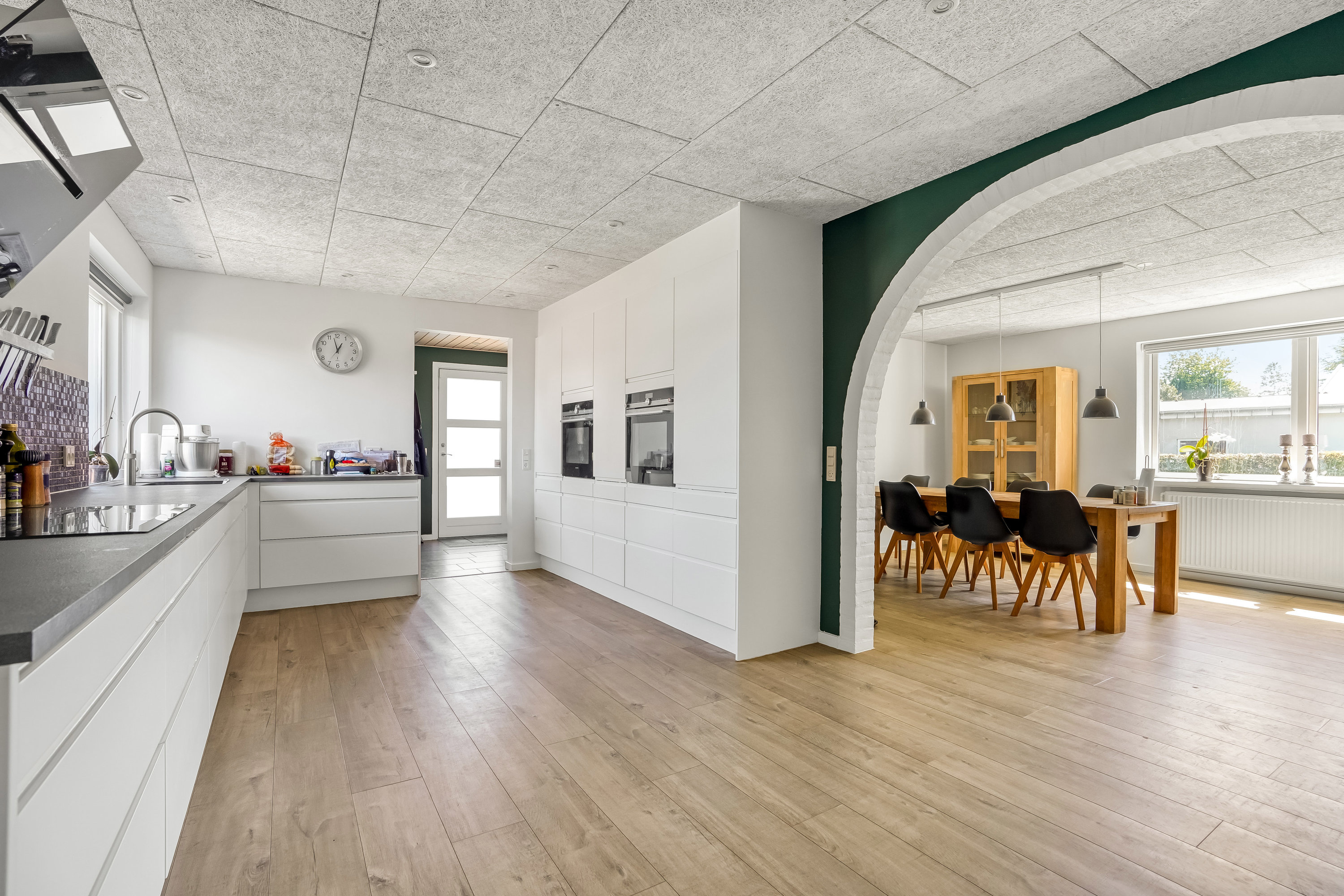 Fremhævet køkken billede i fuldskærmstilstand. Billede af Brøndshøjvej 4, 8740 Brædstrup