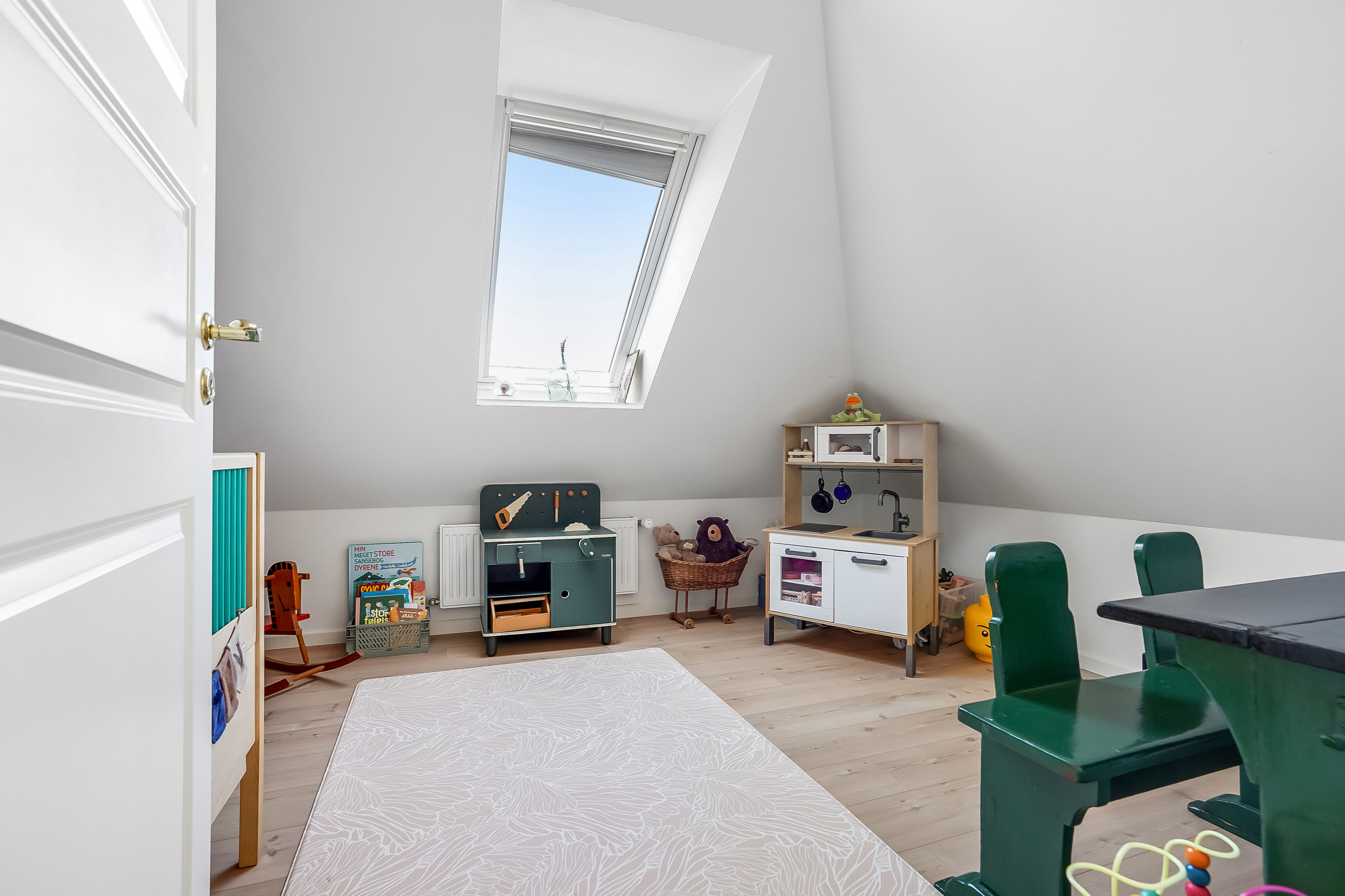 Fremhævet værelse billede i fuldskærmstilstand. Billede af Margrethes Allé 3, Dalum, 5250 Odense SV