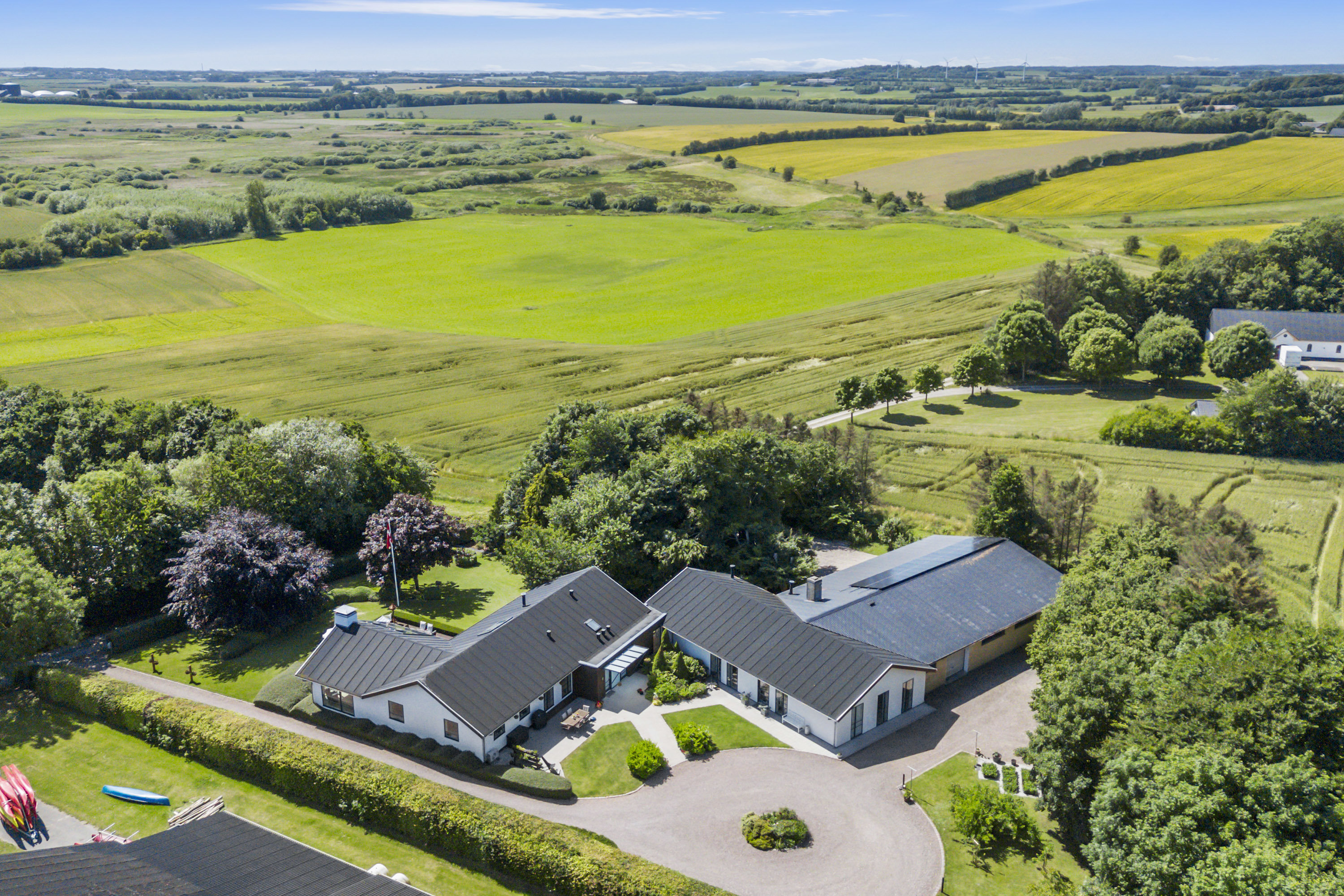 Fremhævet luftfoto billede i fuldskærmstilstand. Billede af Gamborgvej 8, Havbro, 9600 Aars