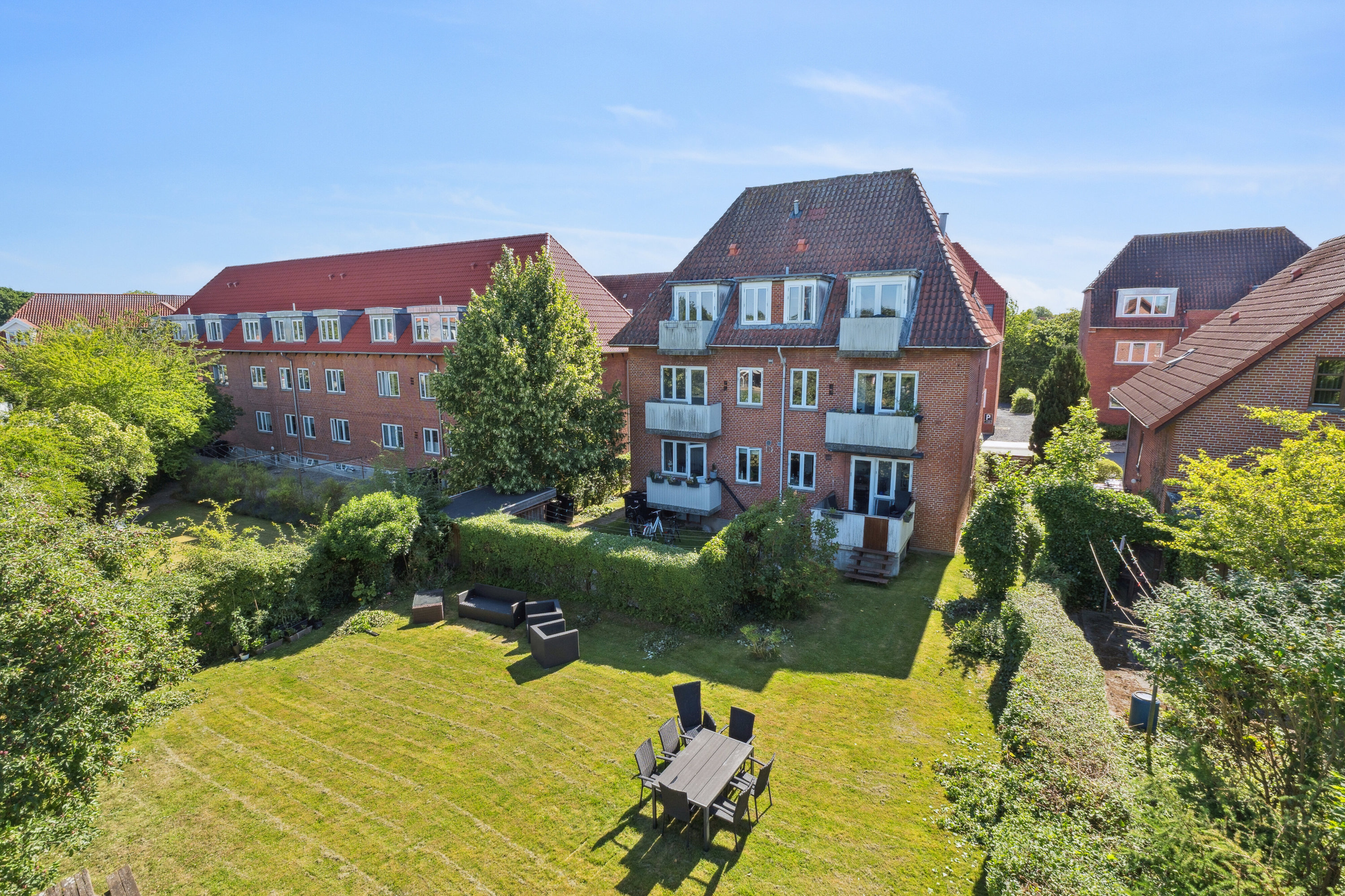 Fremhævet udendørs billede i fuldskærmstilstand. Billede af Holmehusvej 70, 2. tv., 5000 Odense C