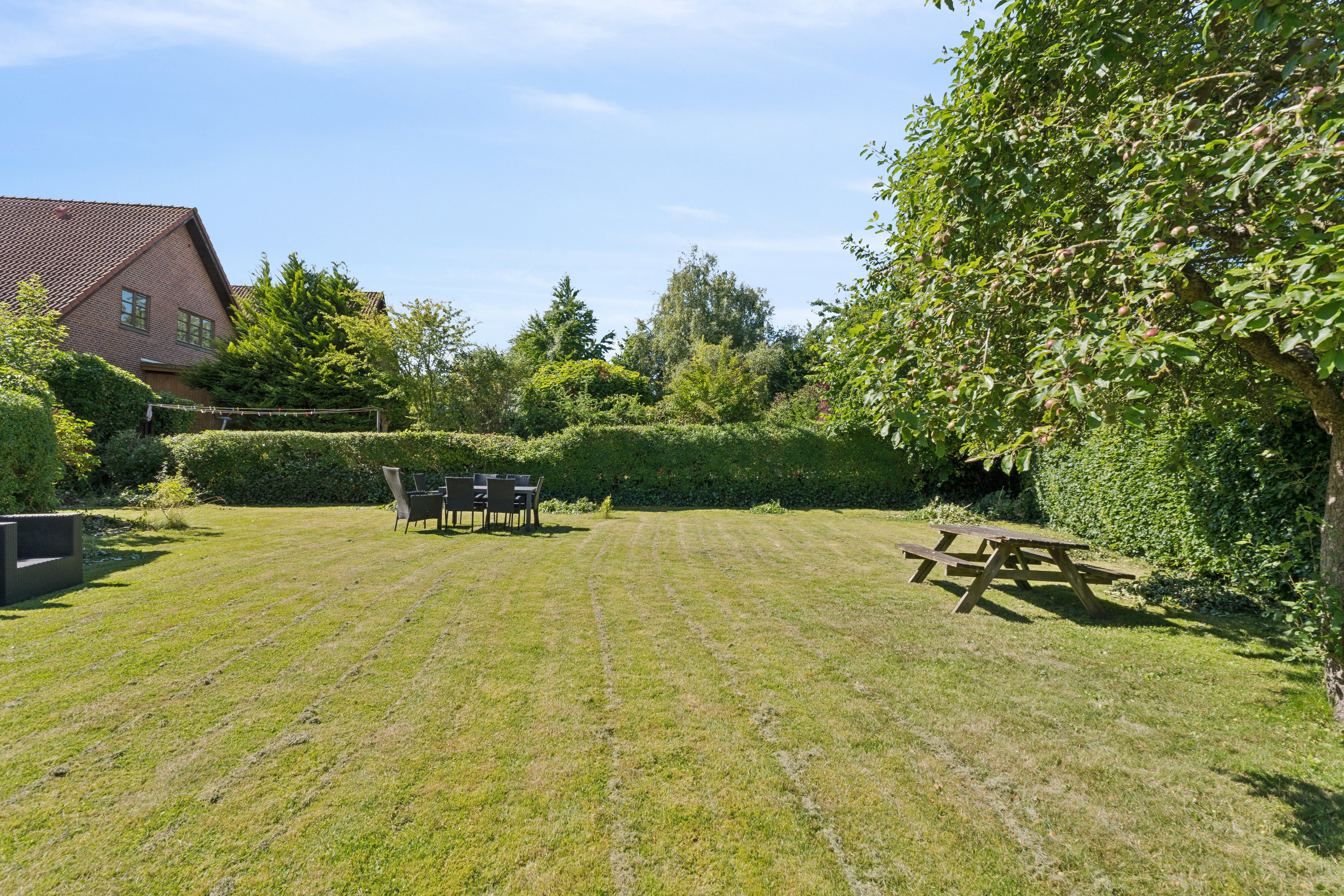 Fremhævet udendørs billede i fuldskærmstilstand. Billede af Holmehusvej 70, 2. tv., 5000 Odense C