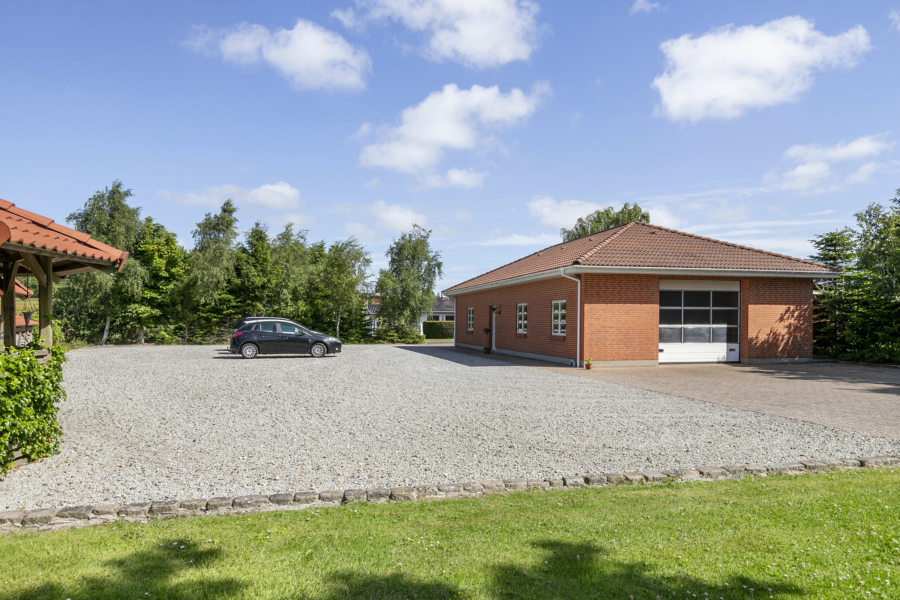 Fremhævet facade billede i fuldskærmstilstand. Billede af Nyboesvej 23, V Hornum, 9640 Farsø