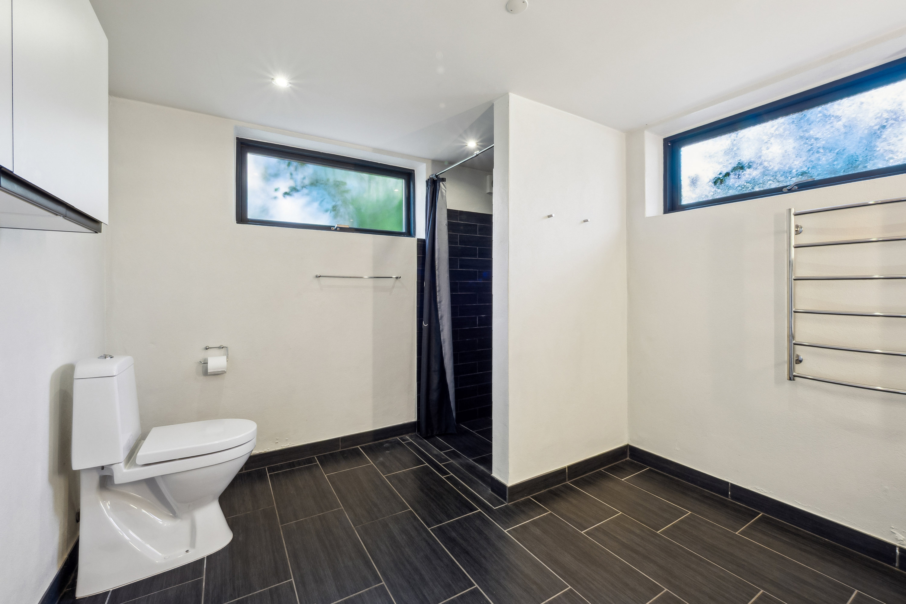 Fremhævet badeværelse billede i fuldskærmstilstand. Billede af Enghavevej 23, 7800 Skive