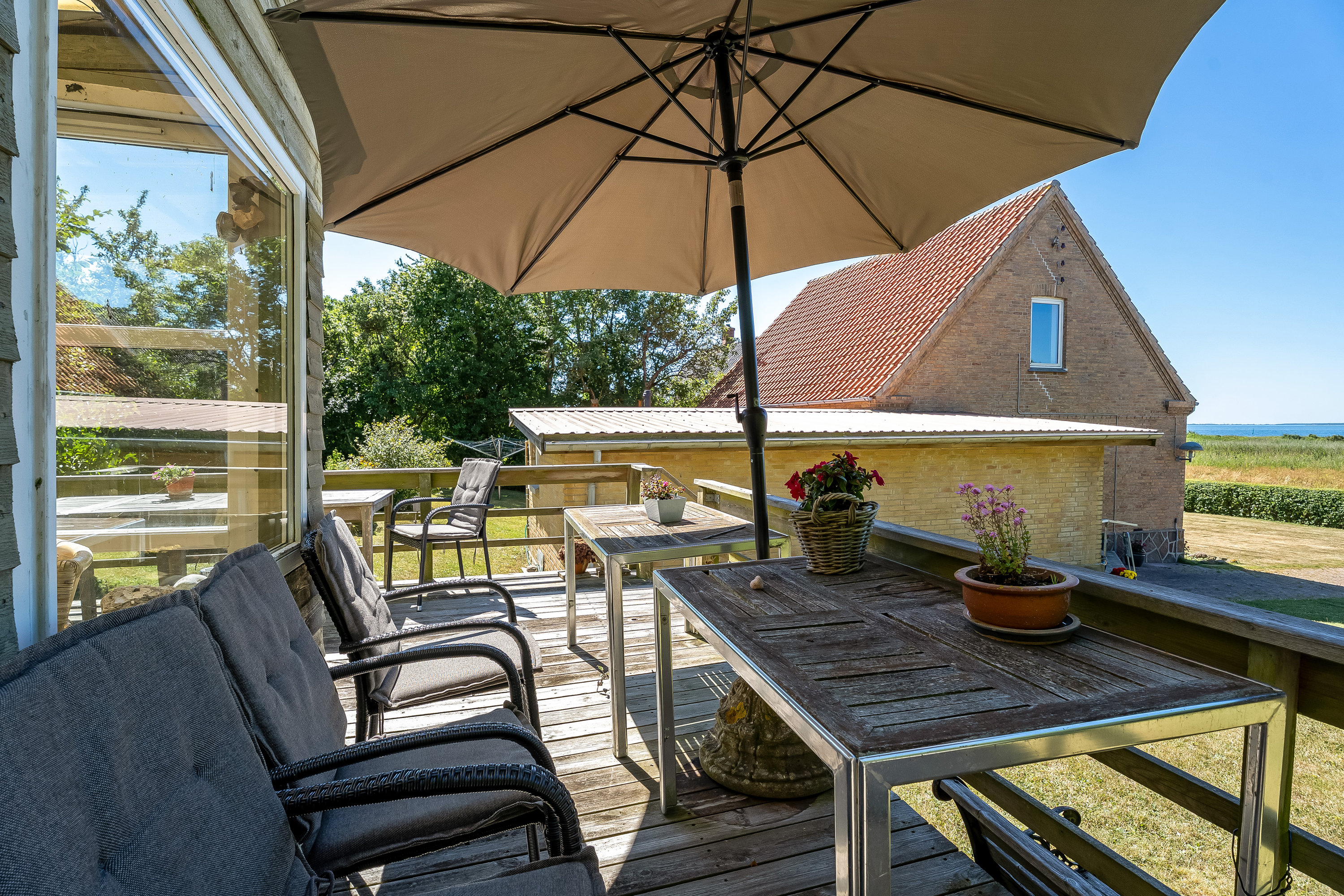 Fremhævet terrasse billede i fuldskærmstilstand. Billede af Askhavnsvej 16, 4945 Femø