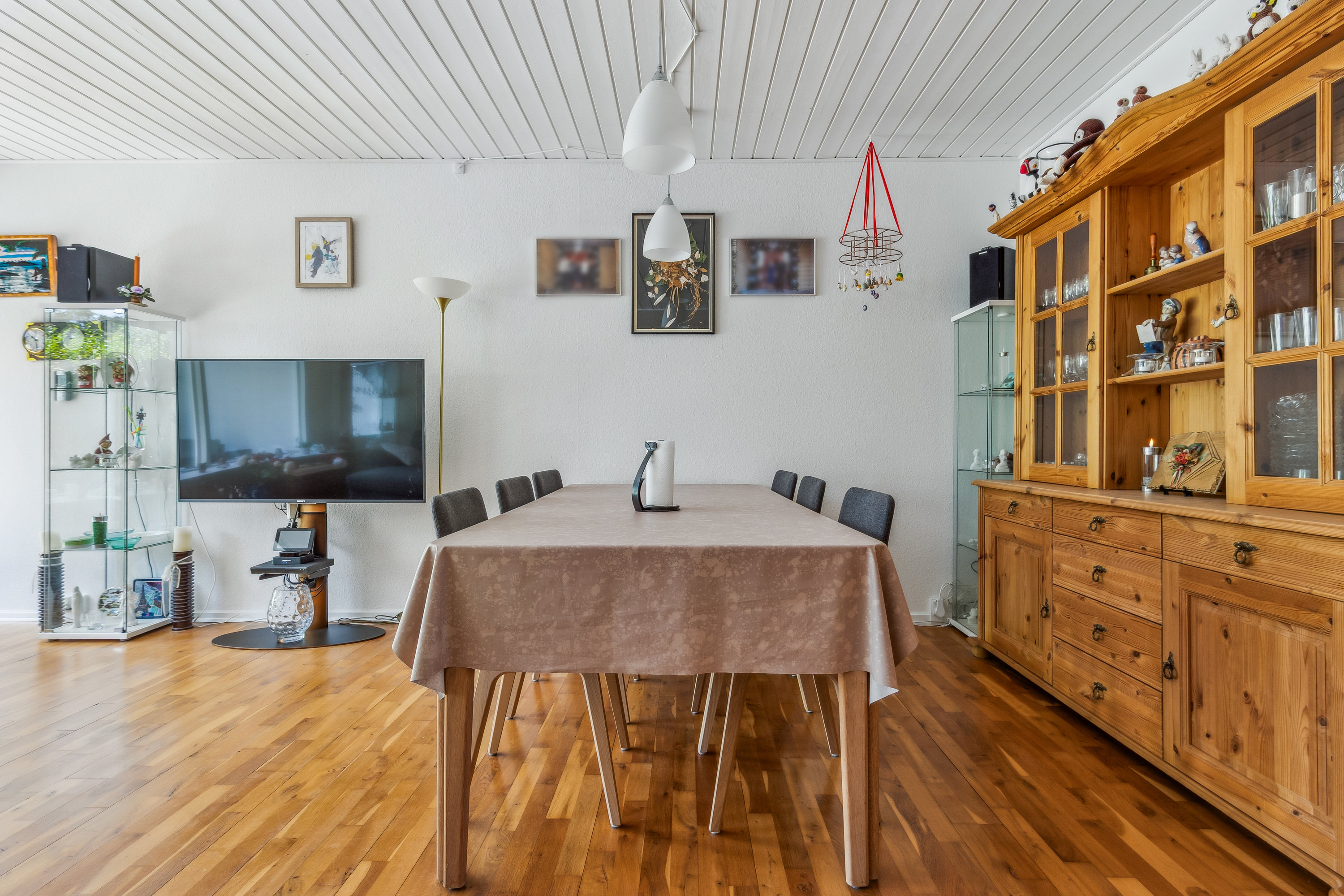 Fremhævet spisestue billede i fuldskærmstilstand. Billede af Æblerosevej 13, st.. tv., 8500 Grenaa