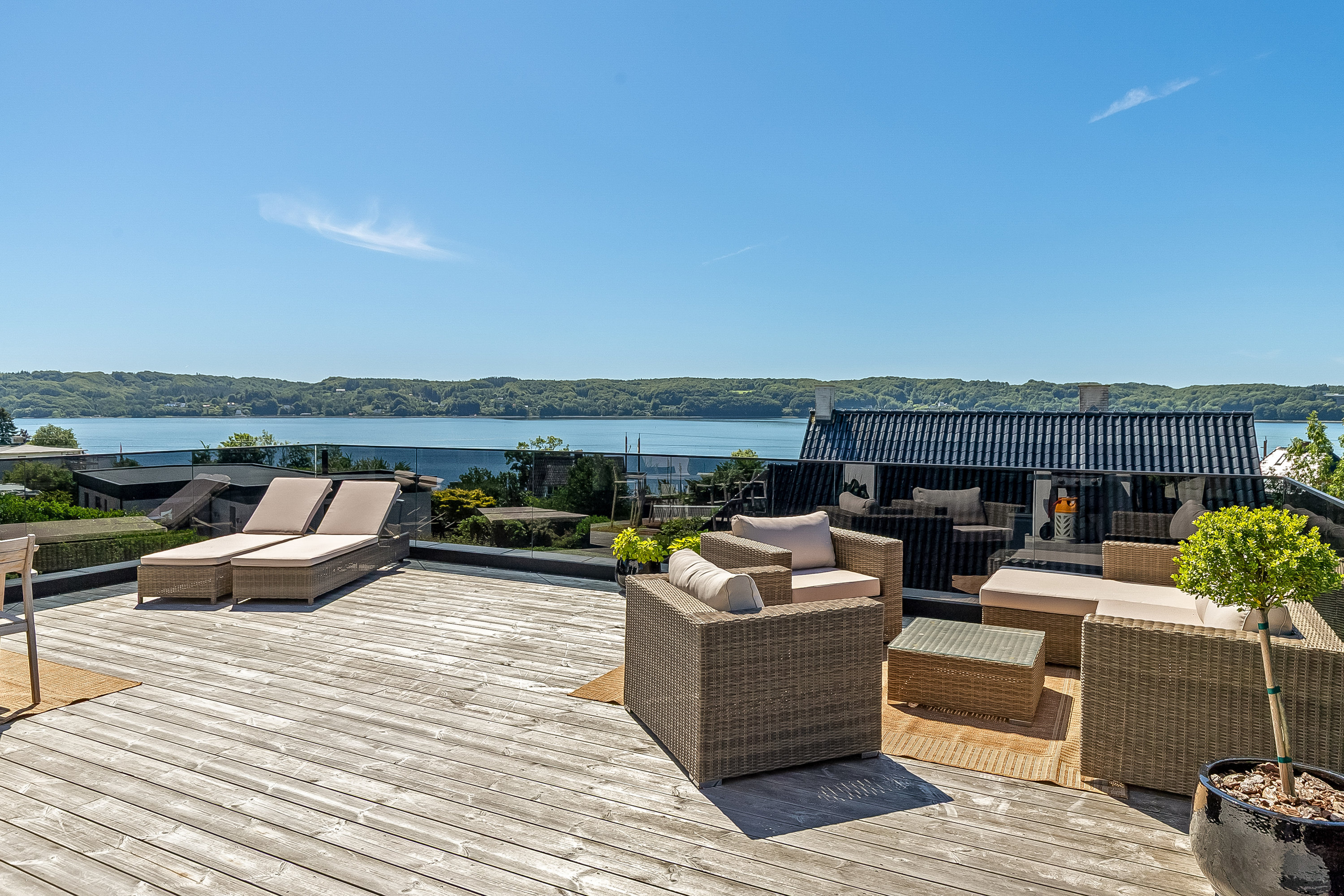 Fremhævet tagterrasse billede i fuldskærmstilstand. Billede af Mosebakken 3, Bredballe, 7120 Vejle Øst