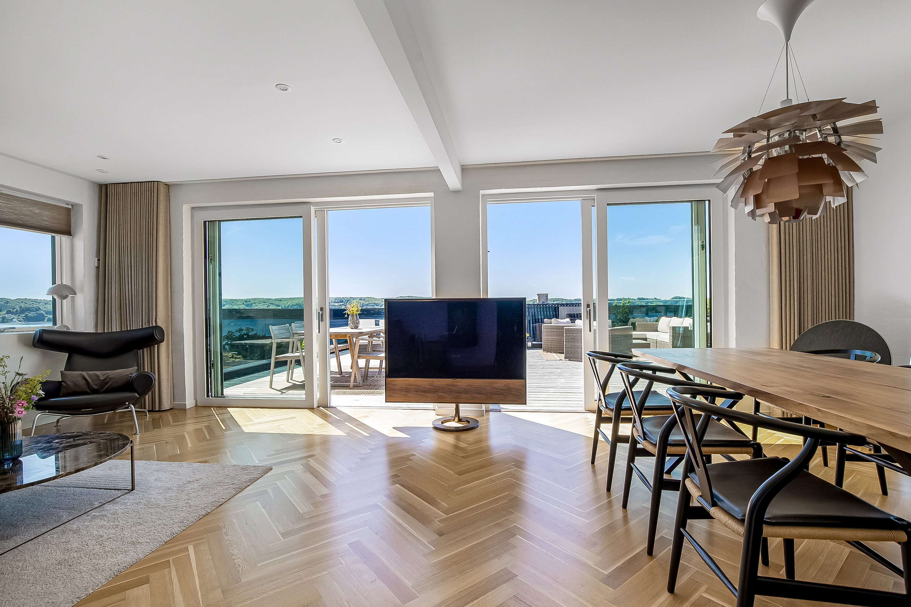 Fremhævet stue billede i fuldskærmstilstand. Billede af Mosebakken 3, Bredballe, 7120 Vejle Øst