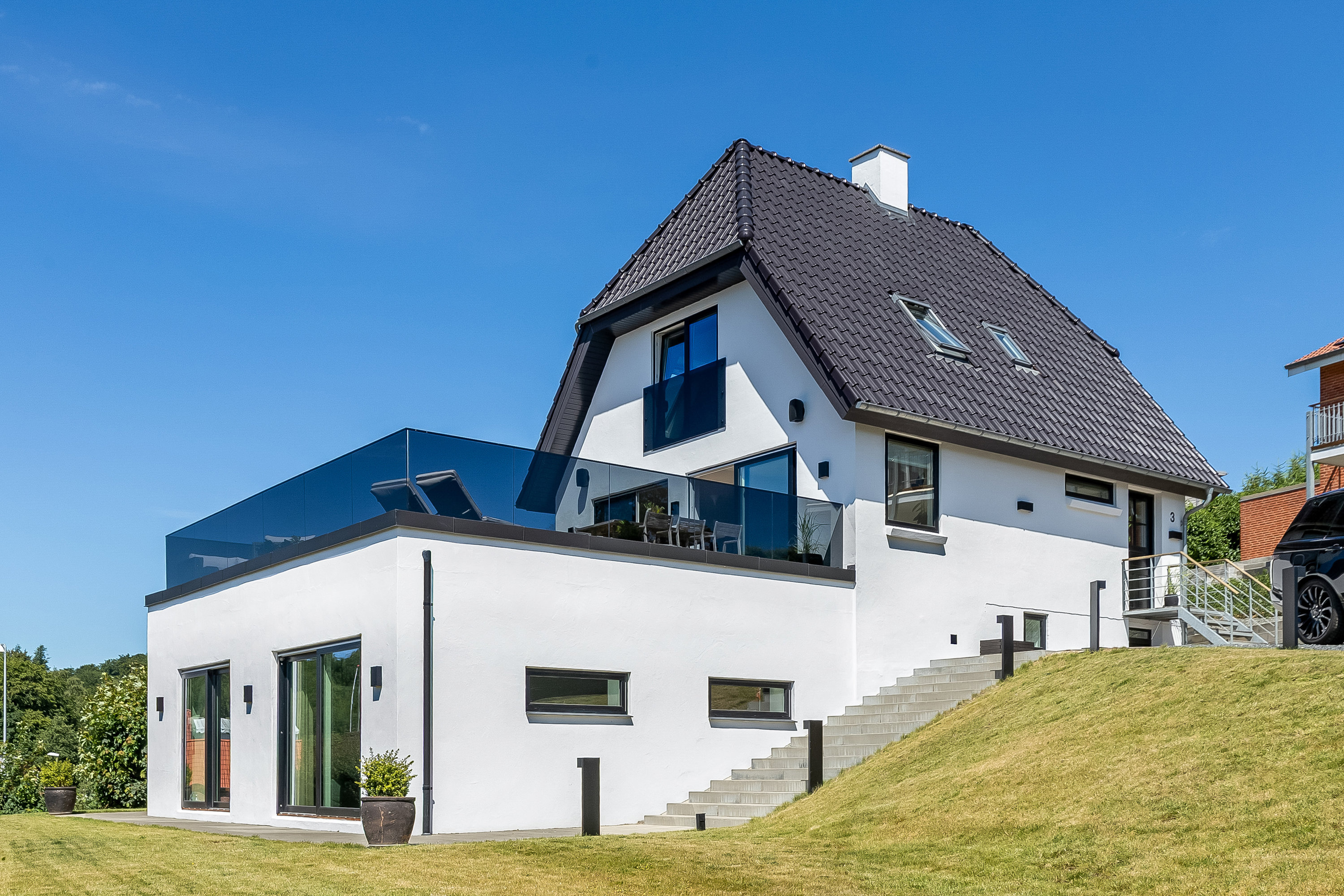 Fremhævet ejendommen billede i fuldskærmstilstand. Billede af Mosebakken 3, Bredballe, 7120 Vejle Øst