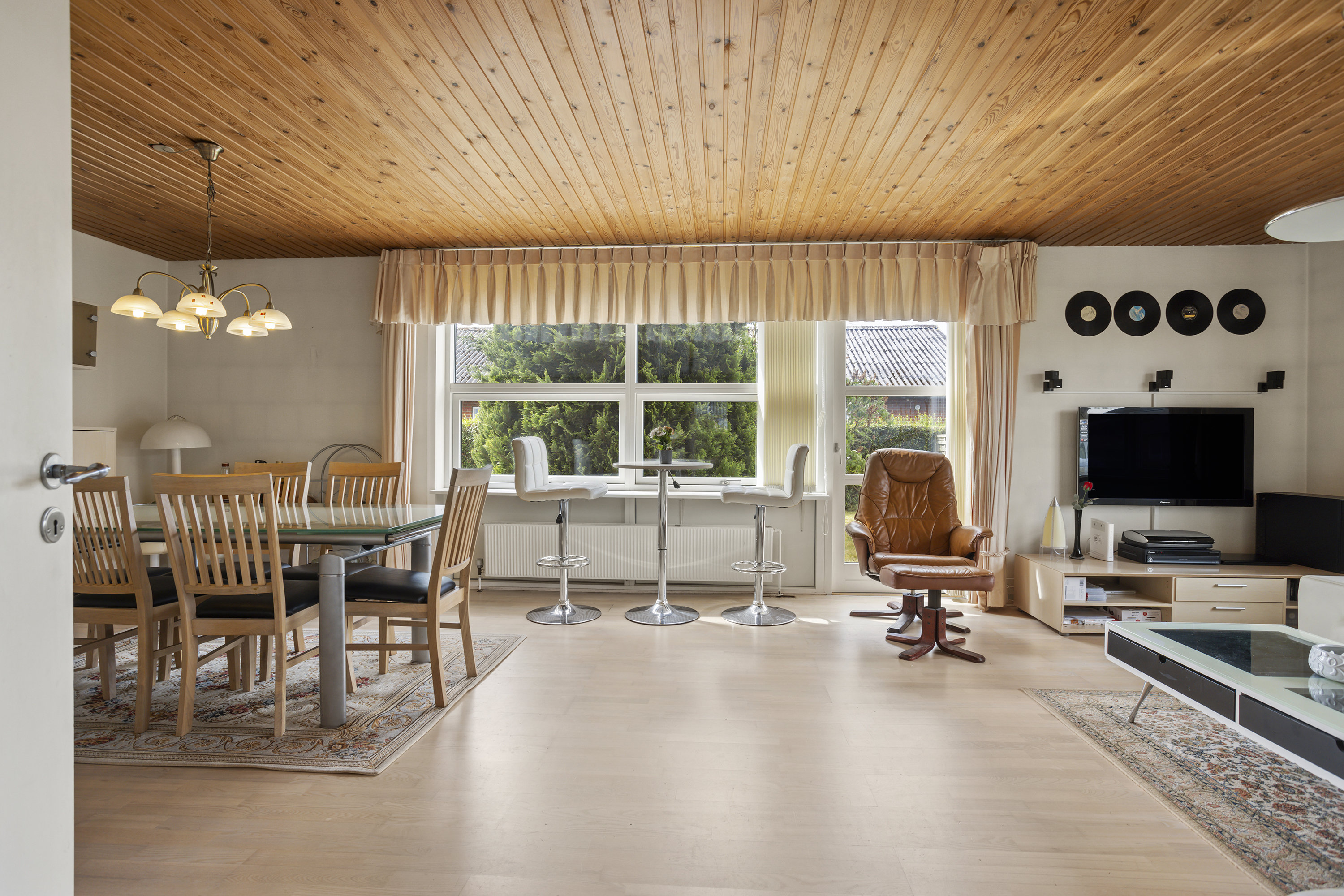 Fremhævet stue billede i fuldskærmstilstand. Billede af Svendborggade 9, 9900 Frederikshavn