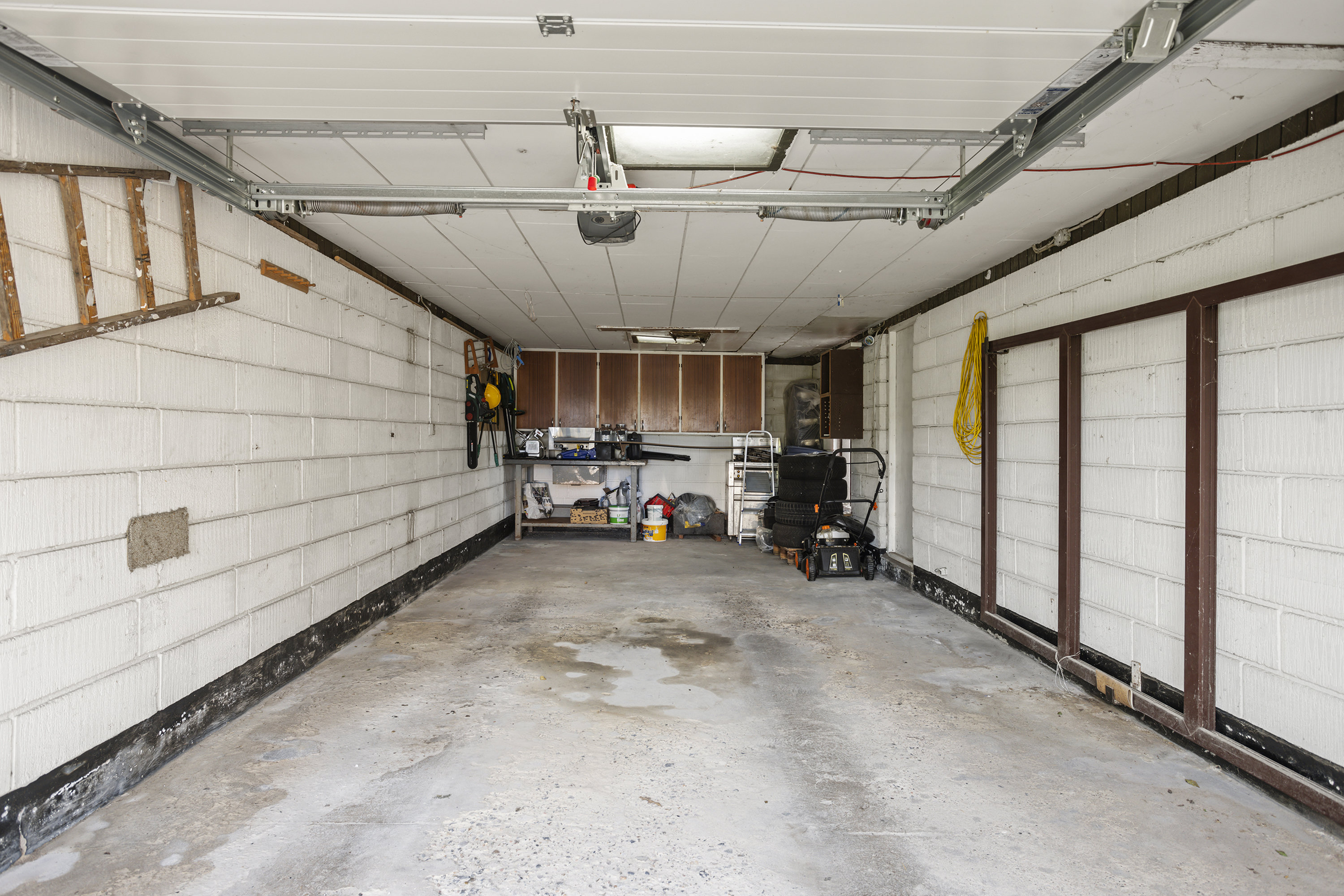 Fremhævet garage billede i fuldskærmstilstand. Billede af Svendborggade 9, 9900 Frederikshavn