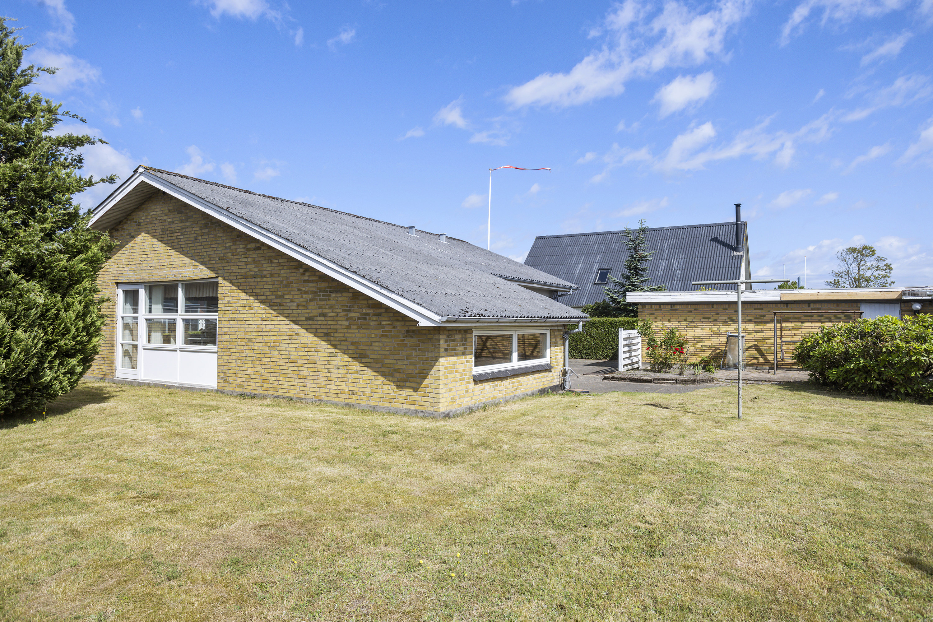 Miniaturebillede 2: facade. Billede af Svendborggade 9, 9900 Frederikshavn