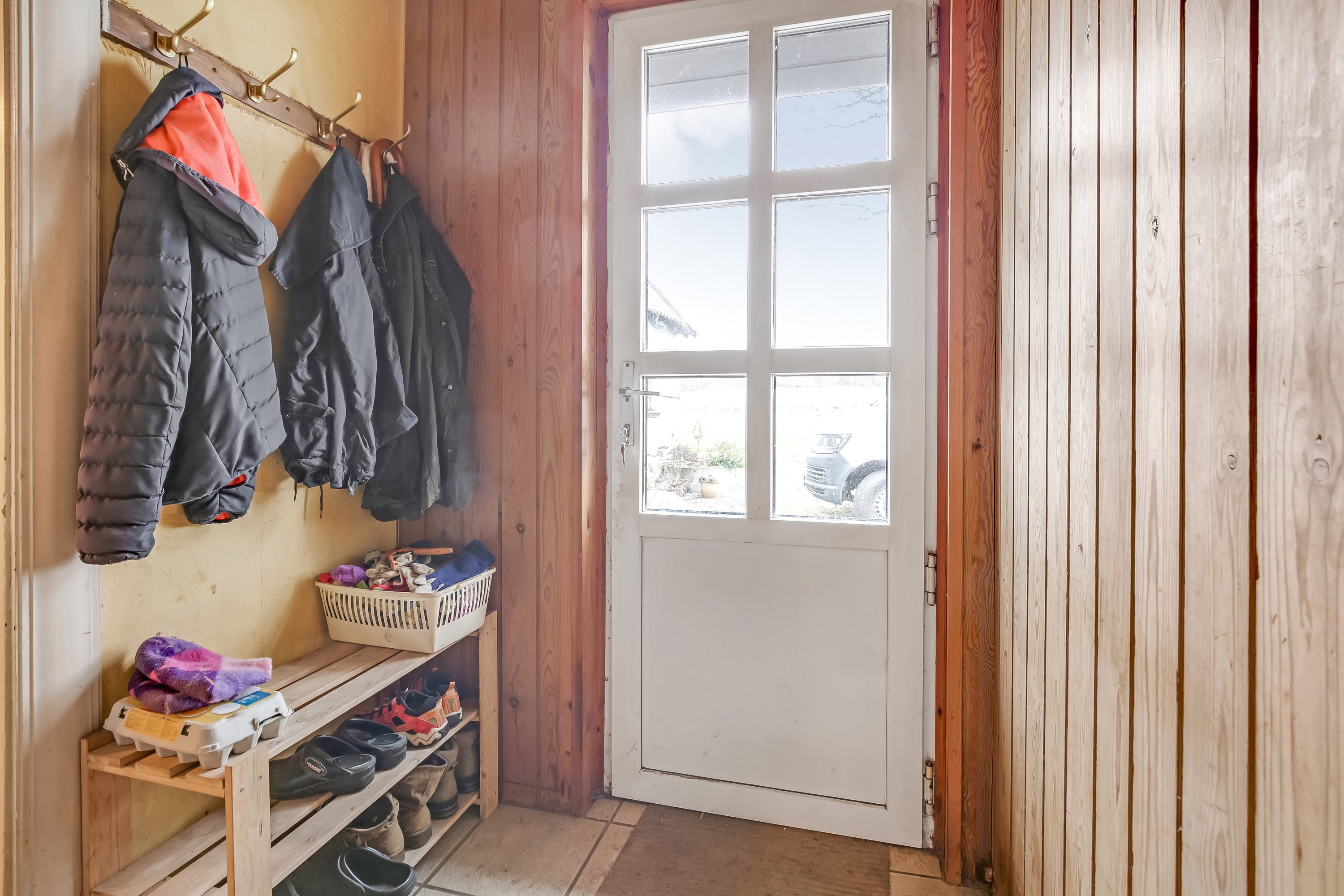 Fremhævet entré billede i fuldskærmstilstand. Billede af Hevringholmvej 6, Vivild, 8961 Allingåbro