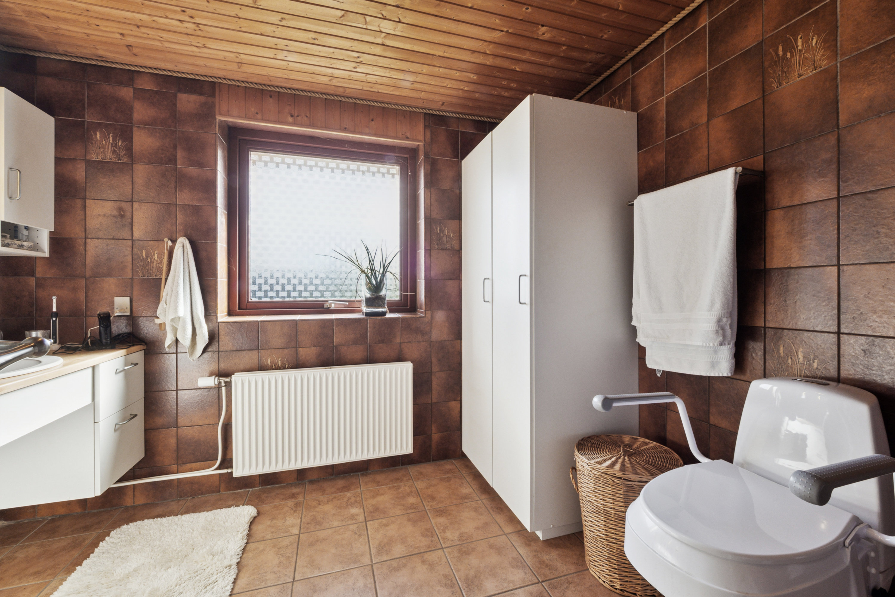 Fremhævet badeværelse billede i fuldskærmstilstand. Billede af Liljevej 23, 7850 Stoholm Jyll