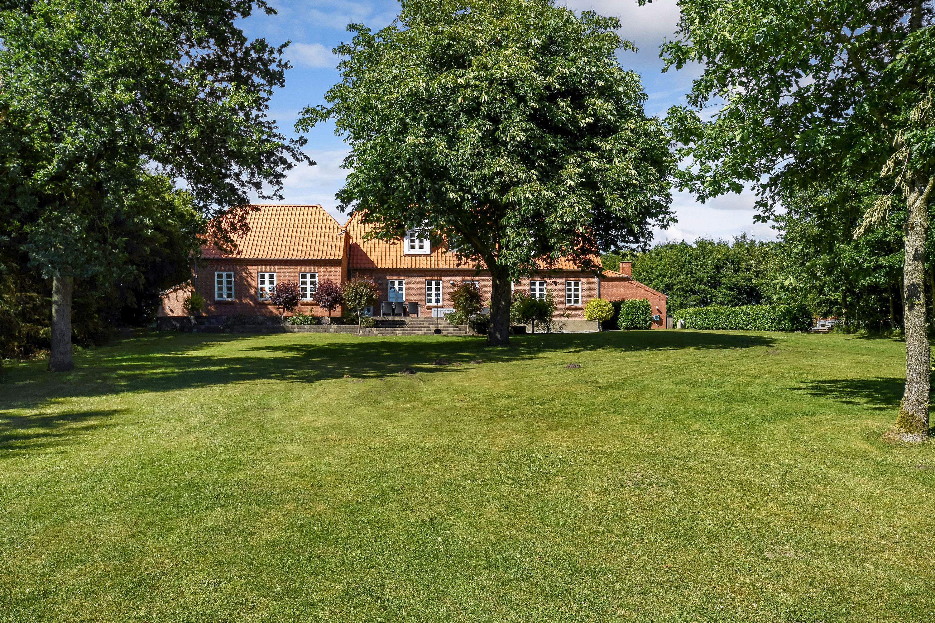 Fremhævet have billede i fuldskærmstilstand. Billede af Egebjerg Landevej 150, Hejnsvig Mk, 7250 Hejnsvig