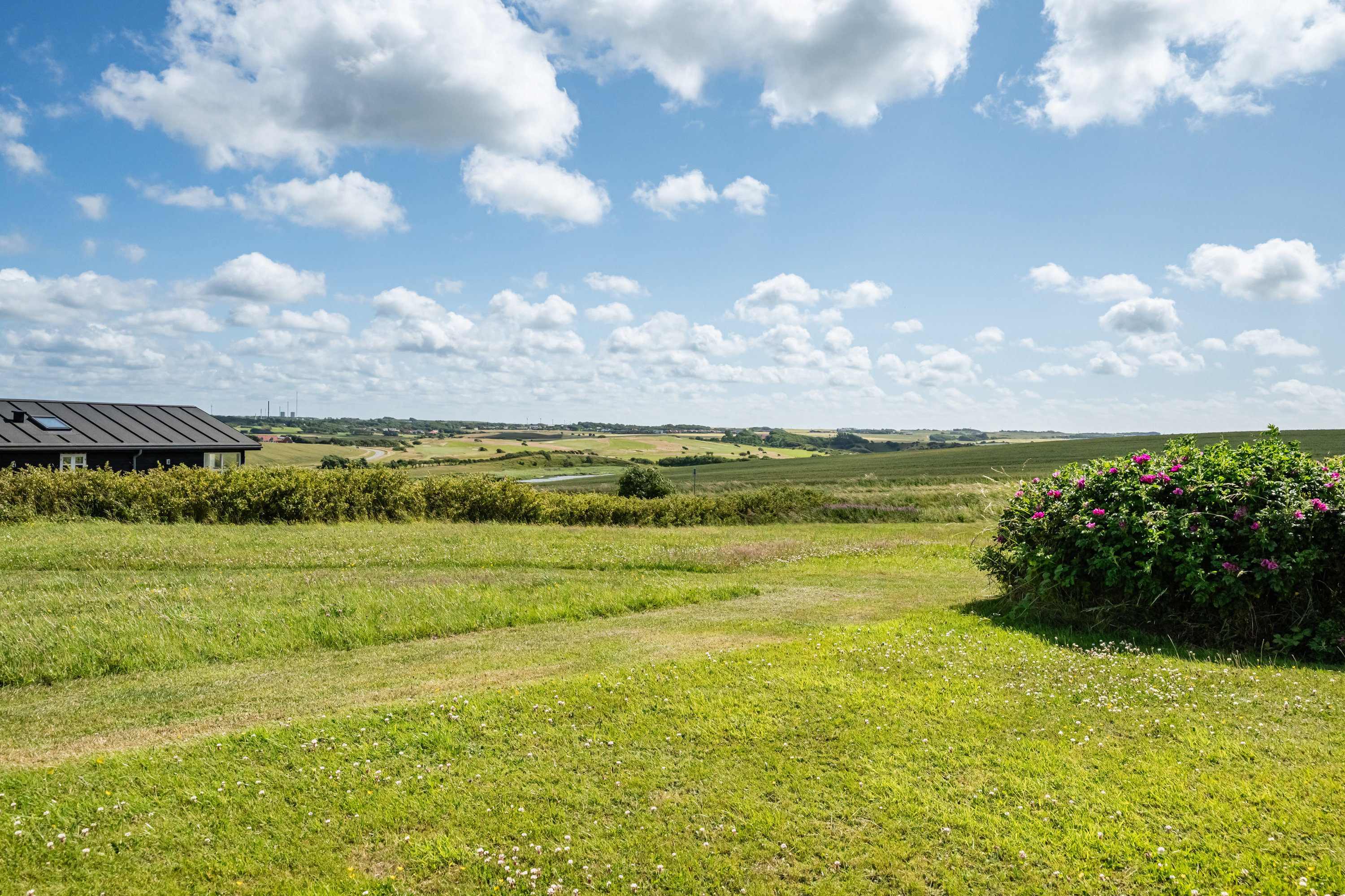 Fremhævet udsigt billede i fuldskærmstilstand. Billede af Gyvelvej 8, Tørring, 7620 Lemvig