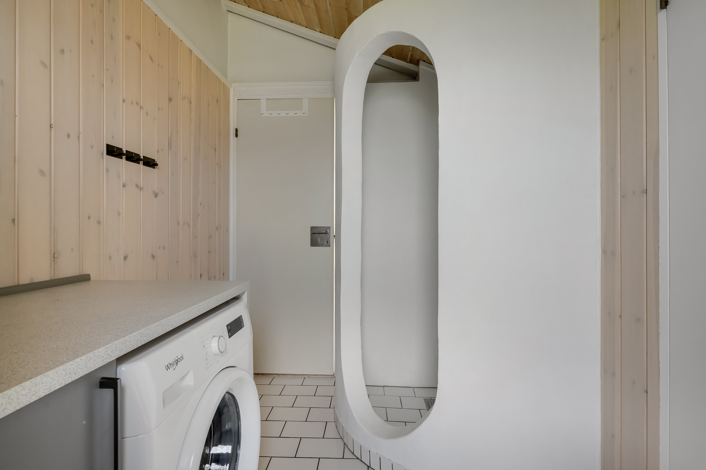 Fremhævet badeværelse billede i fuldskærmstilstand. Billede af Gyvelvej 8, Tørring, 7620 Lemvig