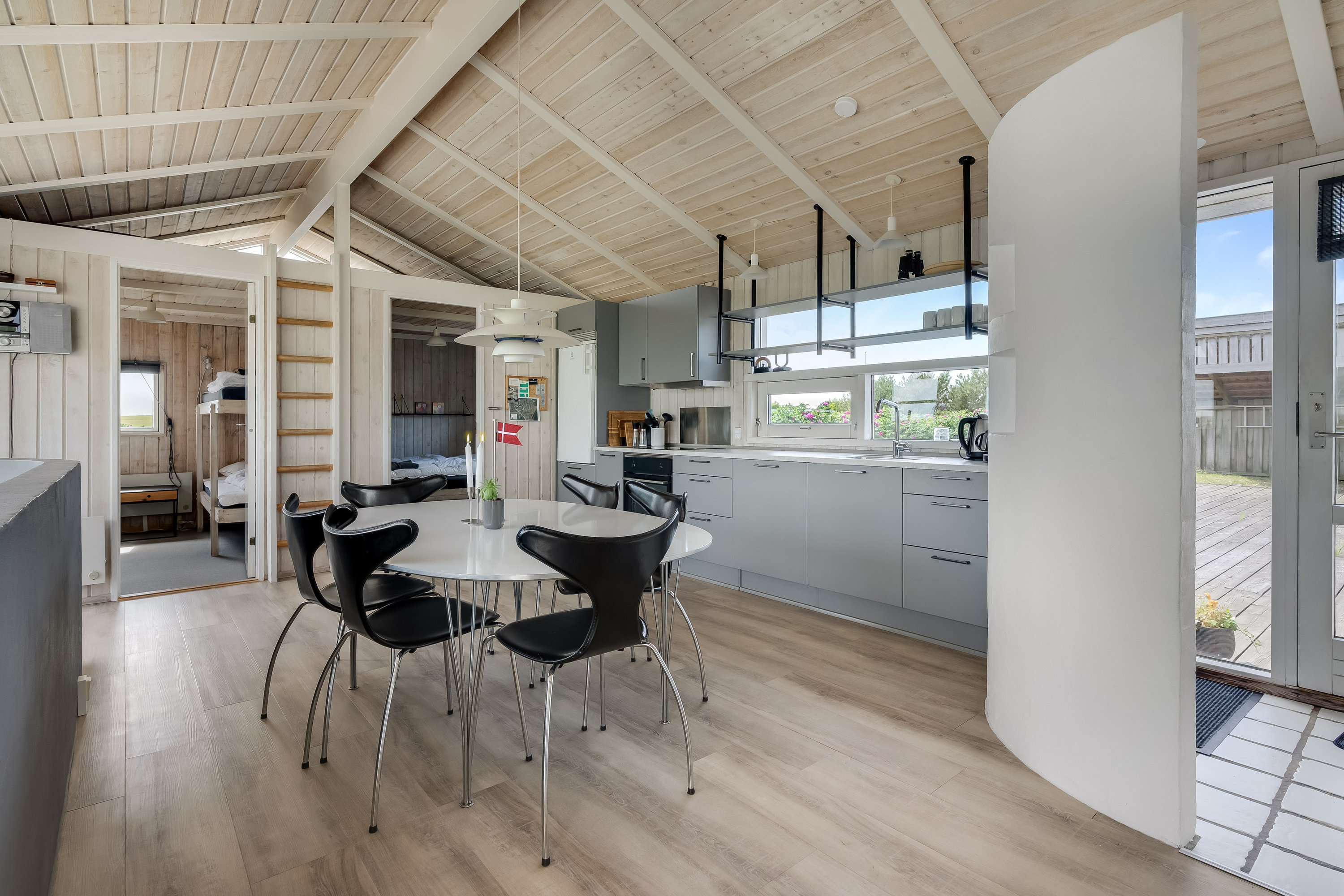 Fremhævet andet billede i fuldskærmstilstand. Billede af Gyvelvej 8, Tørring, 7620 Lemvig